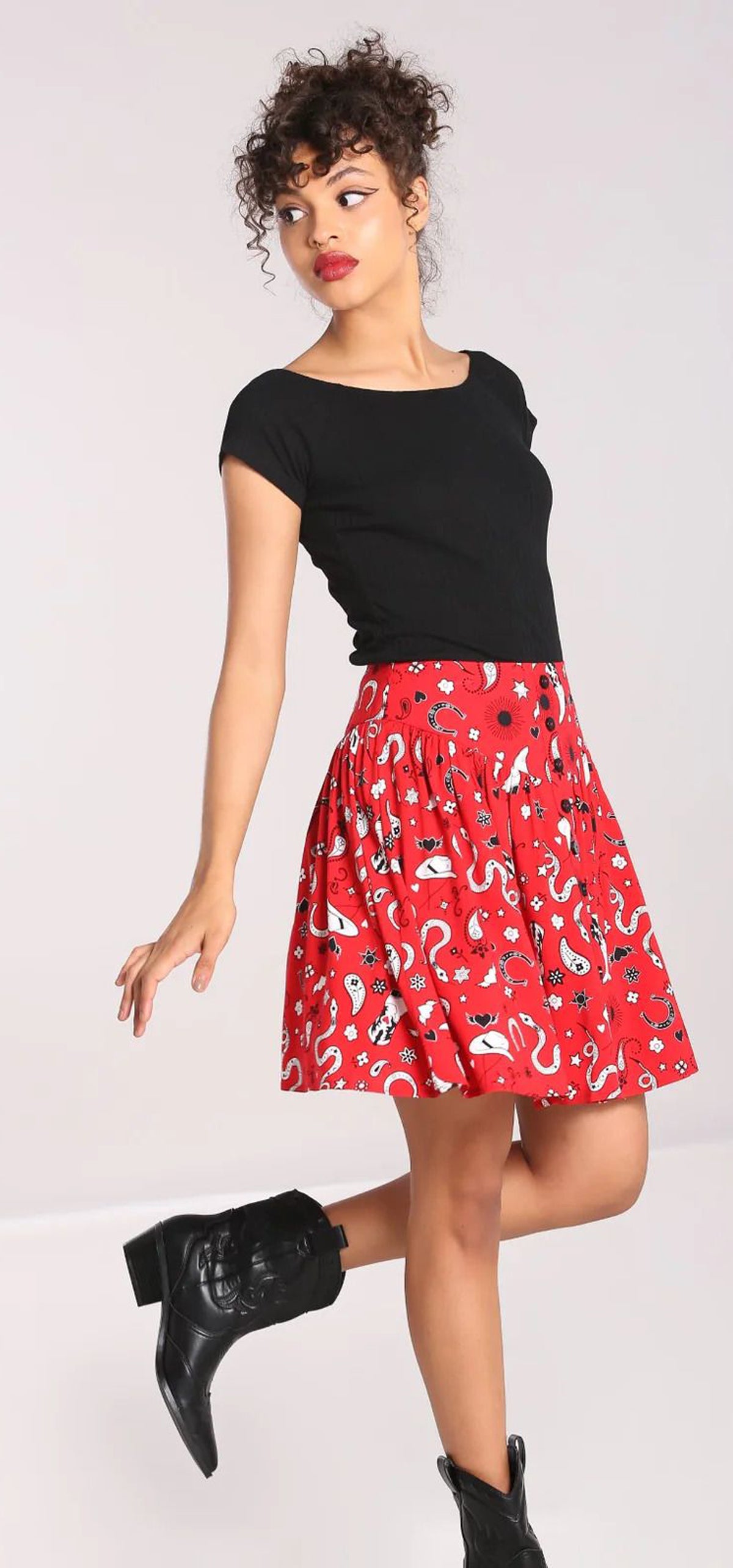 AnyConv-com__Hell_Bunny_EMMYLOU_WESTERN_Vintage_Cowboy_Rodeo_Minirock__Skirt_Rot-1