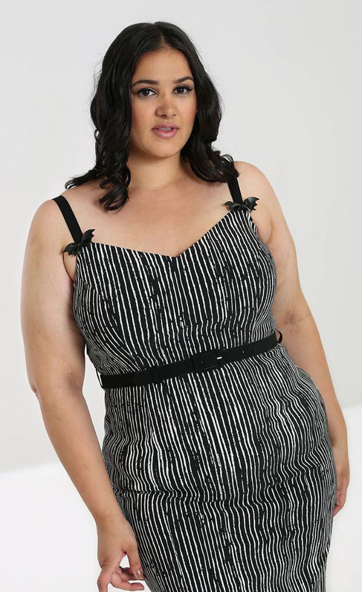 AnyConv-com__Hell_Bunny_SPOOKY_REGAN_Scratch_Mark_Stripes_Wiggle_PENCIL_DRESS_Bleistiftkleid-2wmWyrIQuzPmIL