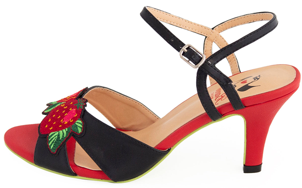 Banned_FRAGOLA_Riemchen_PEEPTOE_Erdbeeren_Pumps_High_Heels_killer_kirsche_2