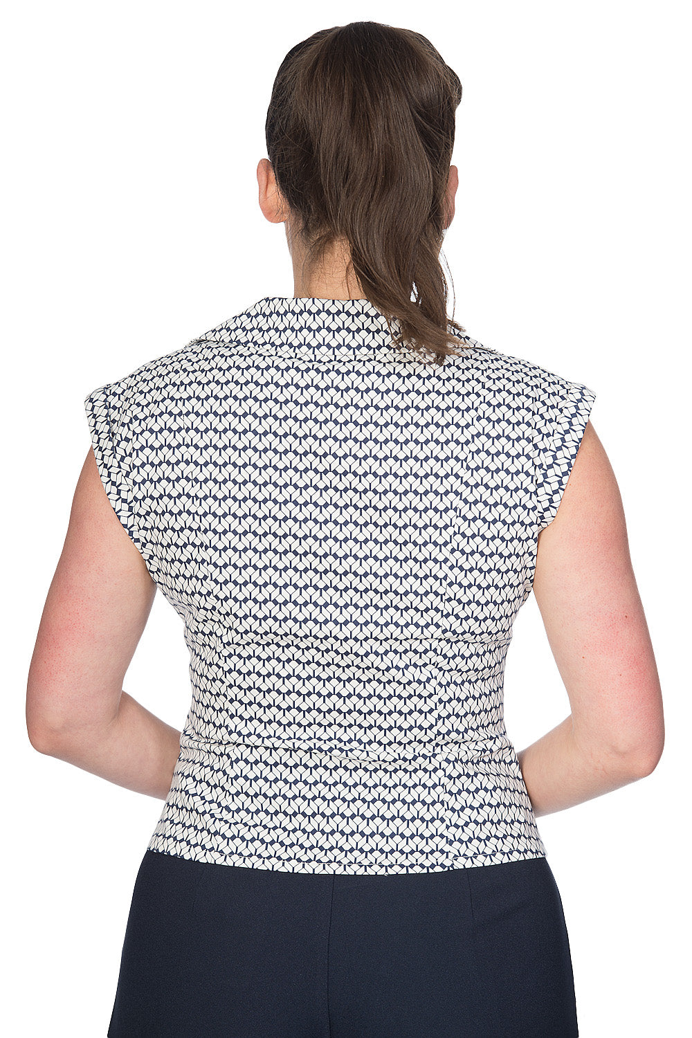 Banned_TILE_PRINT_50S_Vintage_muster_Buttoned_V-Neck_BLUSE_Oberteil_kurzarm_killer_kirsche_2EeaelSOJW0Ycx