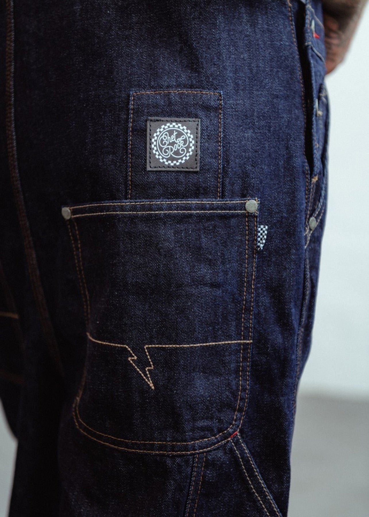 Chet_Rock_OLIVER_Denim_Workwear_DUNGAREES_Latzhose_RELAXED_FIT_killer_kirsche_6Mem4zUHguA8So