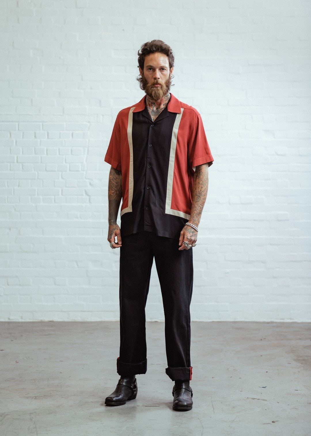 Chet_Rock_WALTER_Retro_CONTRAST_PANEL_Kurzarm_BOWLING_SHIRT_Hemd_Schwarz_killer_kirsche_1