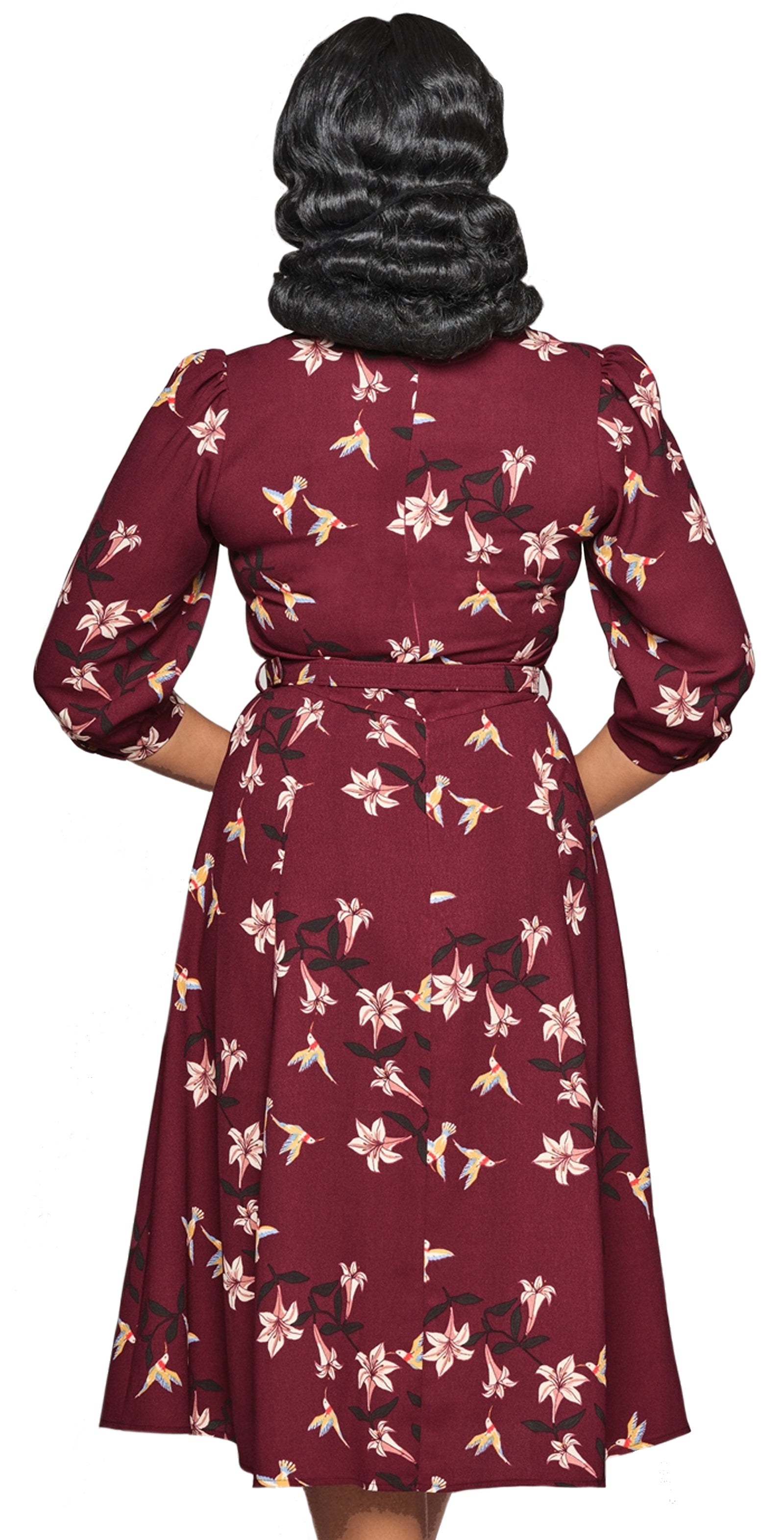 Collectif_EMMALYN_FLARED_Vintage_Classic_Lilies_and_Birds_Floral_Crepe_Dress_KLEID_-_Weinrot-2