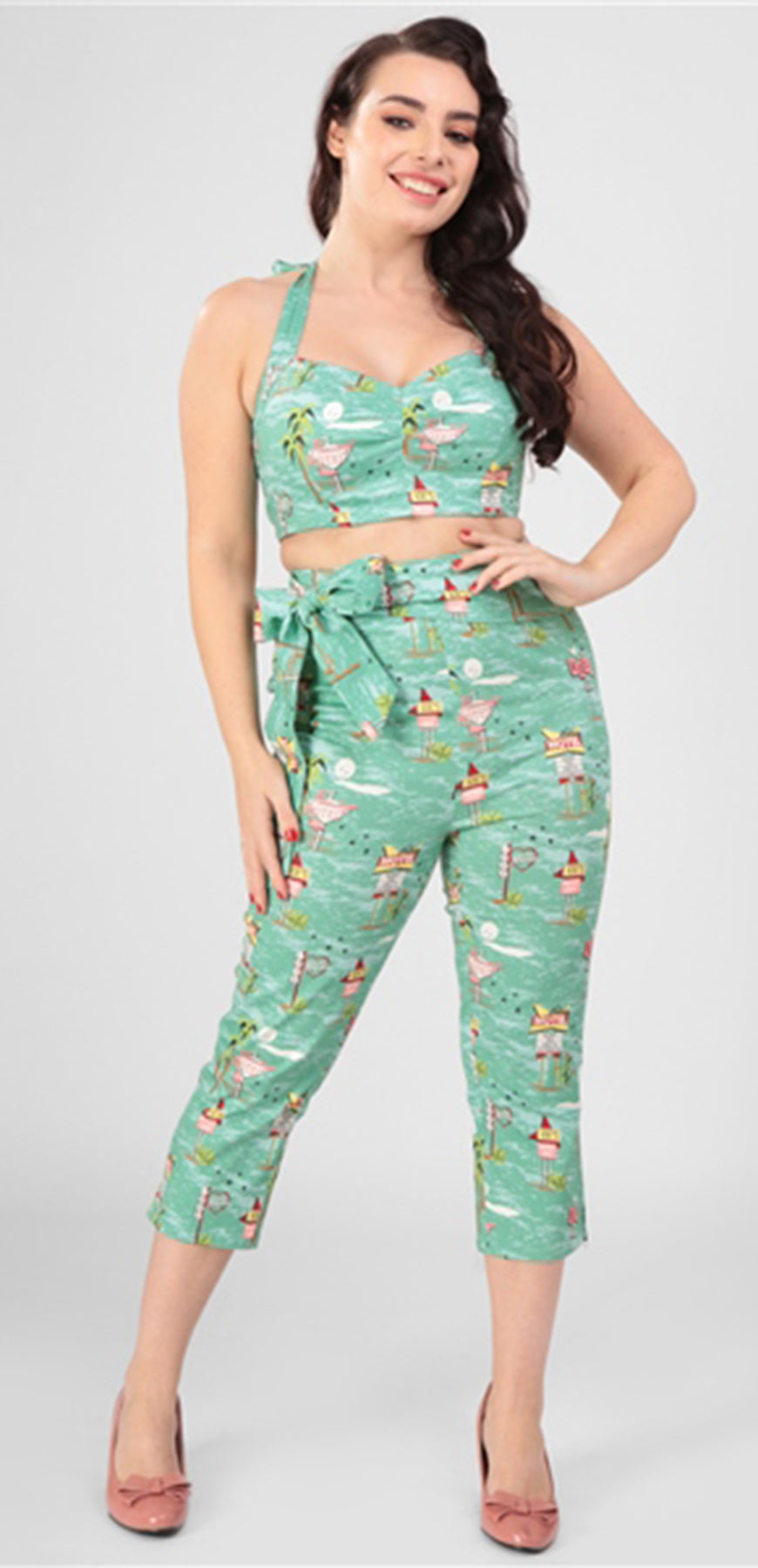 Collectif_EUGENIA_Classic_MOTEL_Vintage_HIGH_WAISTED_Bow_CAPRI_Hose_killer_kirsche_1
