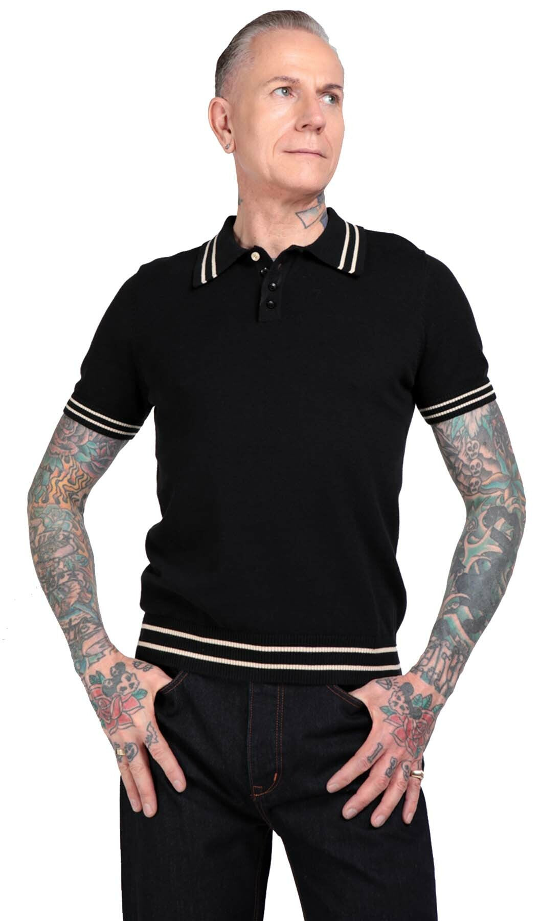 Collectif_PABLO_Vintage_PLAIN_Stripe_EDGE_Knitted_Kurzarm_POLO_SHIRT_Schwarz_killer_kirsche_13i9JHijp77AfM