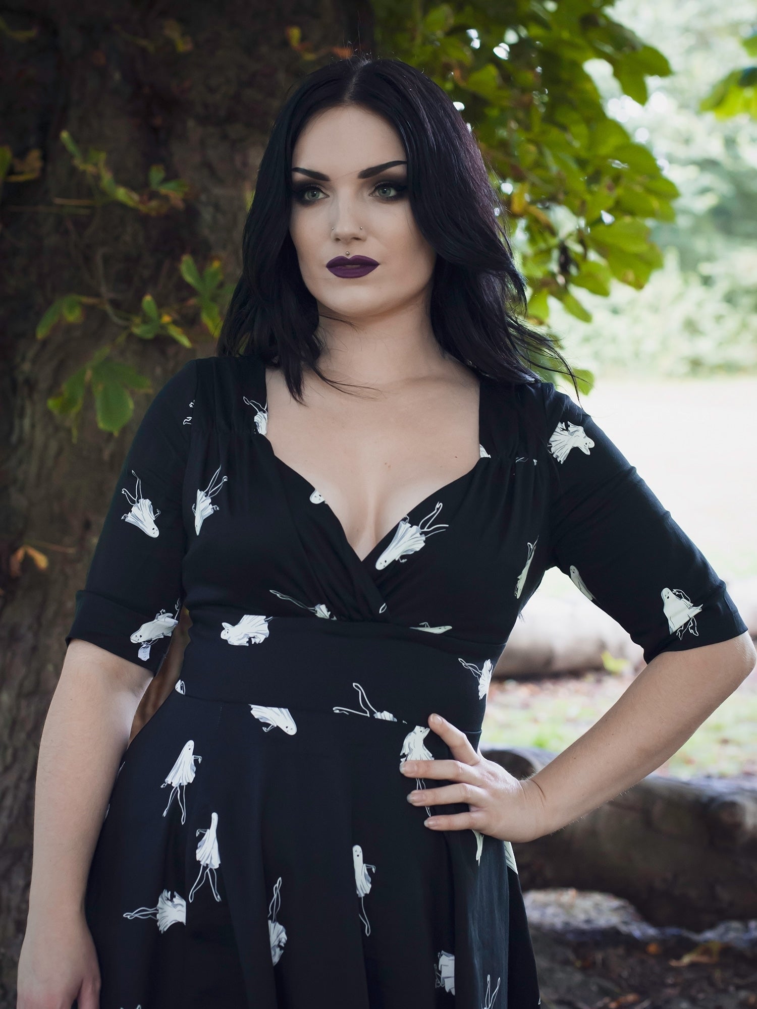 Collectif_TRIXIE_PINUP_GHOULS_Vintage_GEISTER_50s_V-NECK_SWING_DRESS_Kleid_killer_kirsche_44racEpGcv3ngX