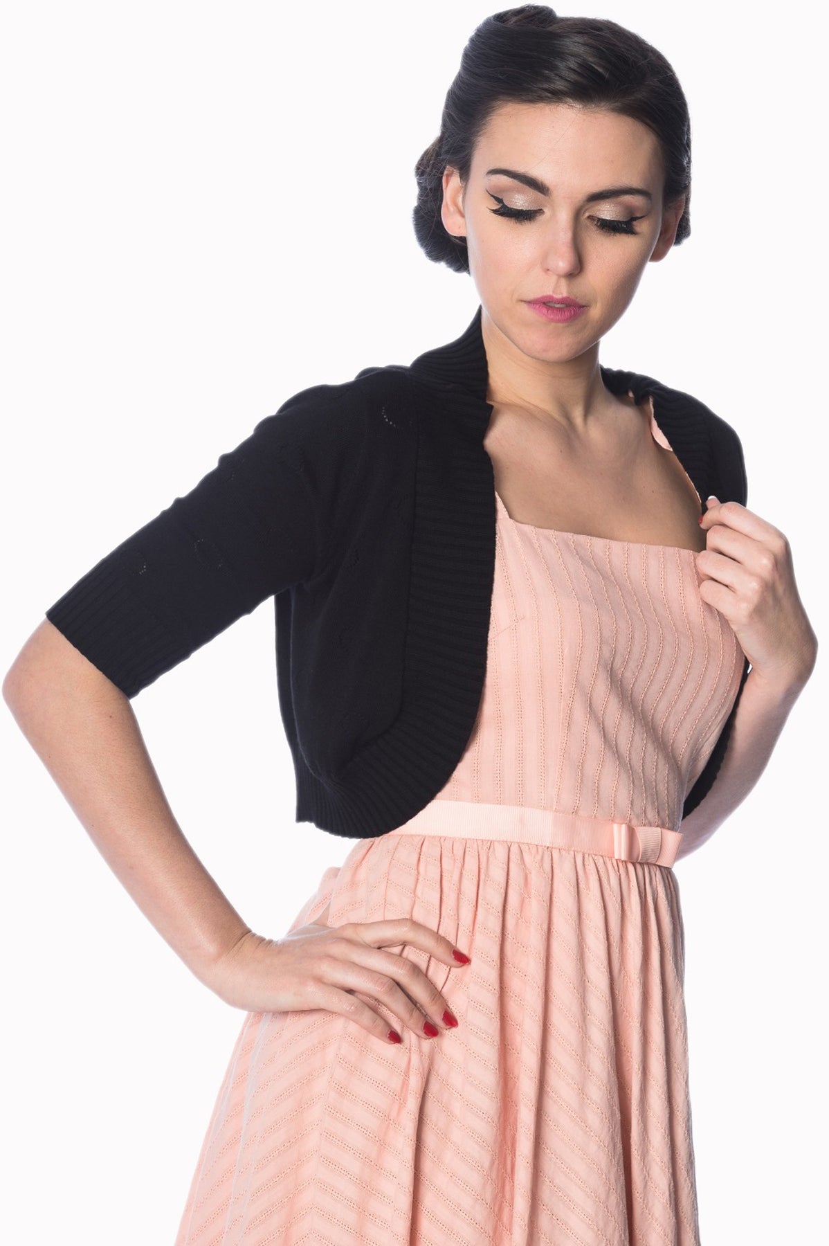 Dancing_Days_IN_A_CIRCLE_Kurzarm_LOCHMUSTER_Strickjacke_BOLERO_Plus_Size_Schwarz_killer_kirsche_2zxEhWVbl0cVdC