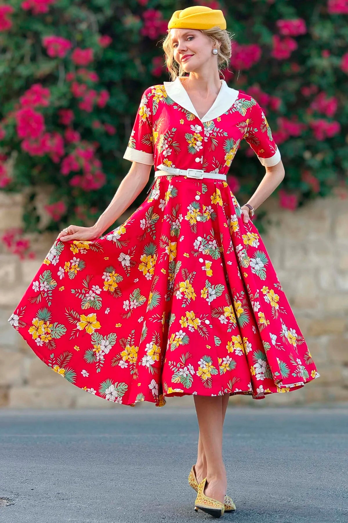 Dolly & Dotty «Mollie Hibiscus» Vintage Tropical Blüten Fill Circle Swing Dress / Kleid - Rot