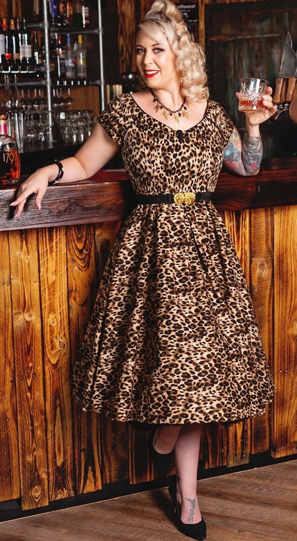 Dolly__Dotty_LILY_LEOPARD_50s_Pleated_V-Neck_Vintage_Leo_SWING_DRESS_Kleid_-_Schwarz-Braun-2u9UHBH72XOgIB