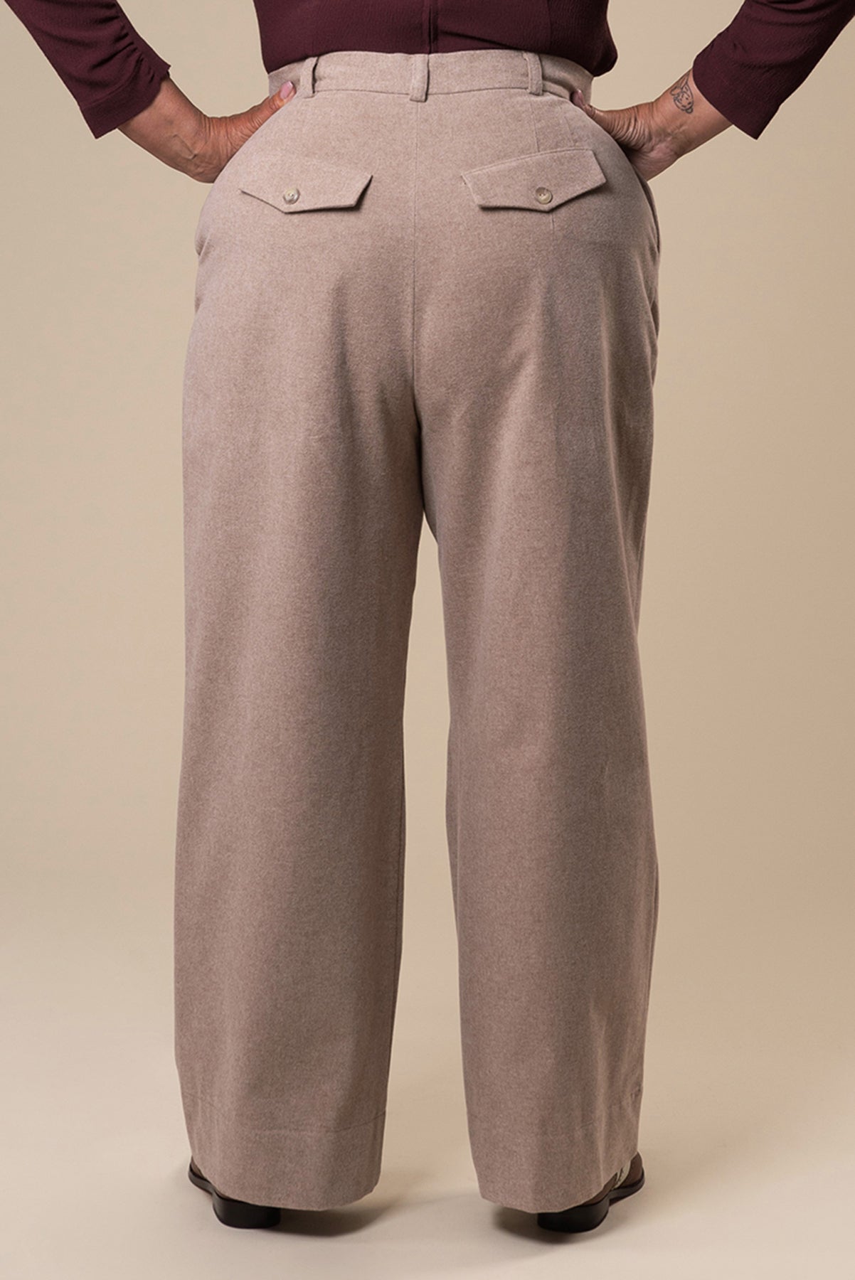 Emmy_BUSINESS_AS_USUAL_Vintage_HIGH_WAIST_Plain_MARLENE_HOSE_Trousers_-_Beige_Killer_Kirsche-2