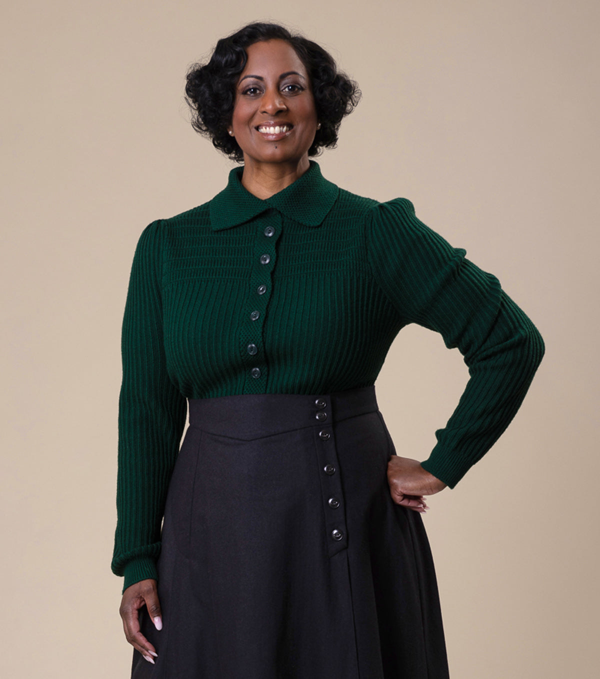 Emmy_NOTABLE_KNIT_Vintage_Langarm_Collar_Strickjacke_Rippstrick_CARDIGAN_-_Bottle_Green-4