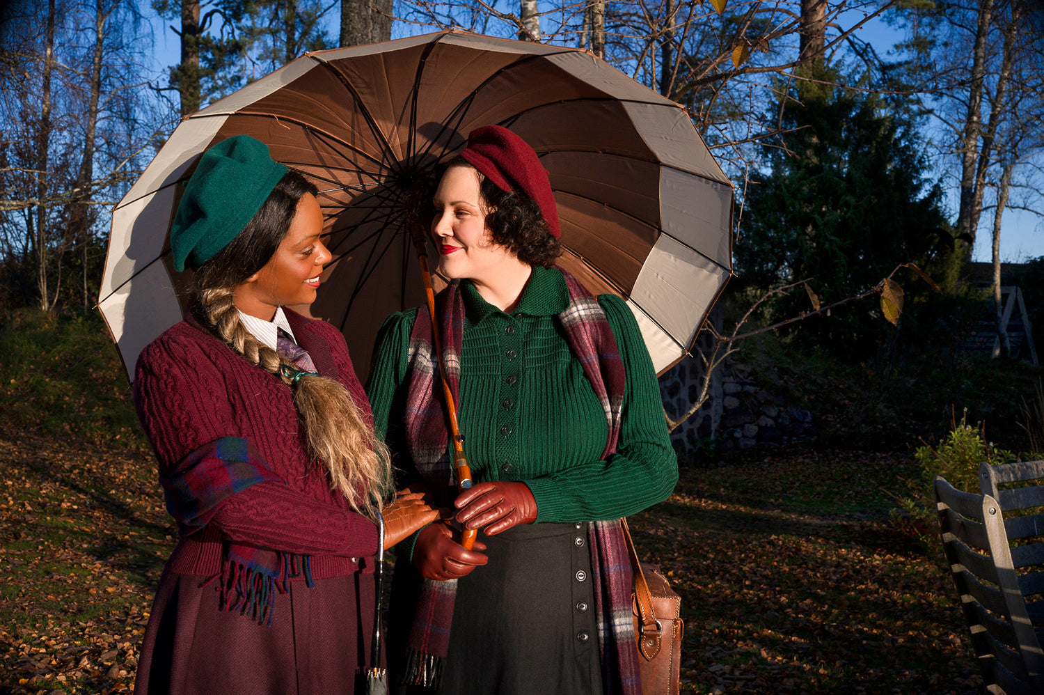 Emmy_NOTABLE_KNIT_Vintage_Langarm_Collar_Strickjacke_Rippstrick_CARDIGAN_-_Bottle_Green-5