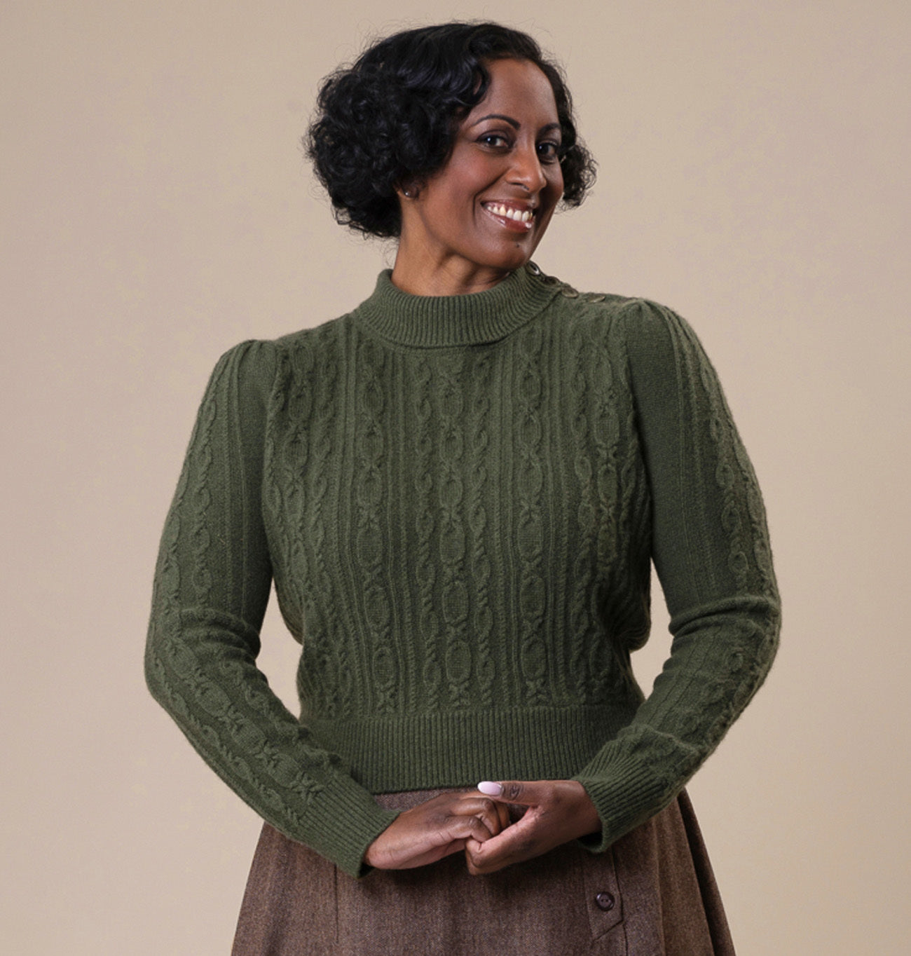 Emmy_THE_ICE_SKATER_50s_Vintage_SWEATER_Cable_Knit_Zopfmuster_Knitted_Pullover_Jumper_-_Forest_Green-3mAyOI7a4VUVSy