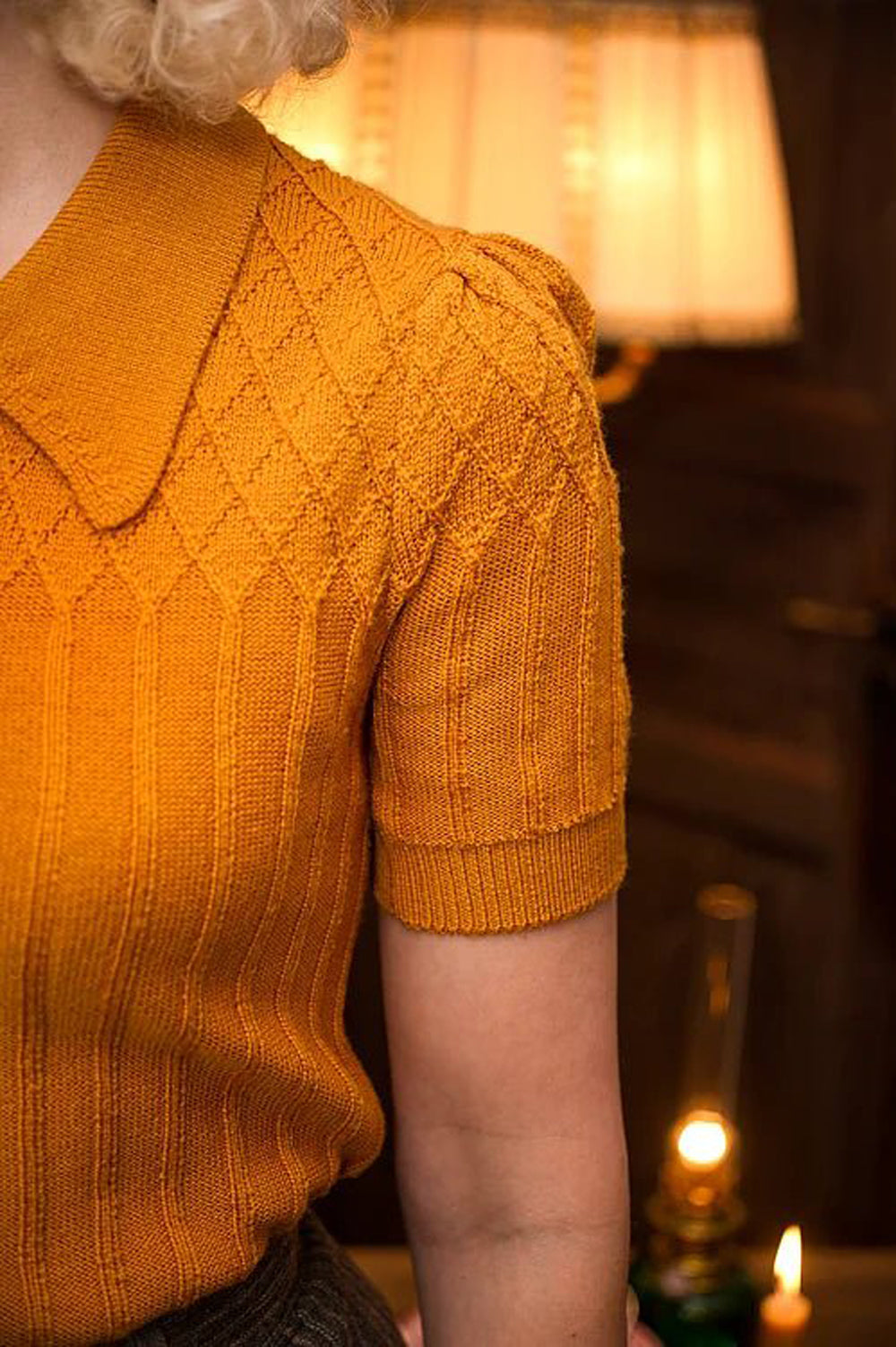 Emmy_THE_TIPTOP_KNIT_Vintage_STRICK_Classic_Sweater_Oberteil_PULLI_-_Mustard-3