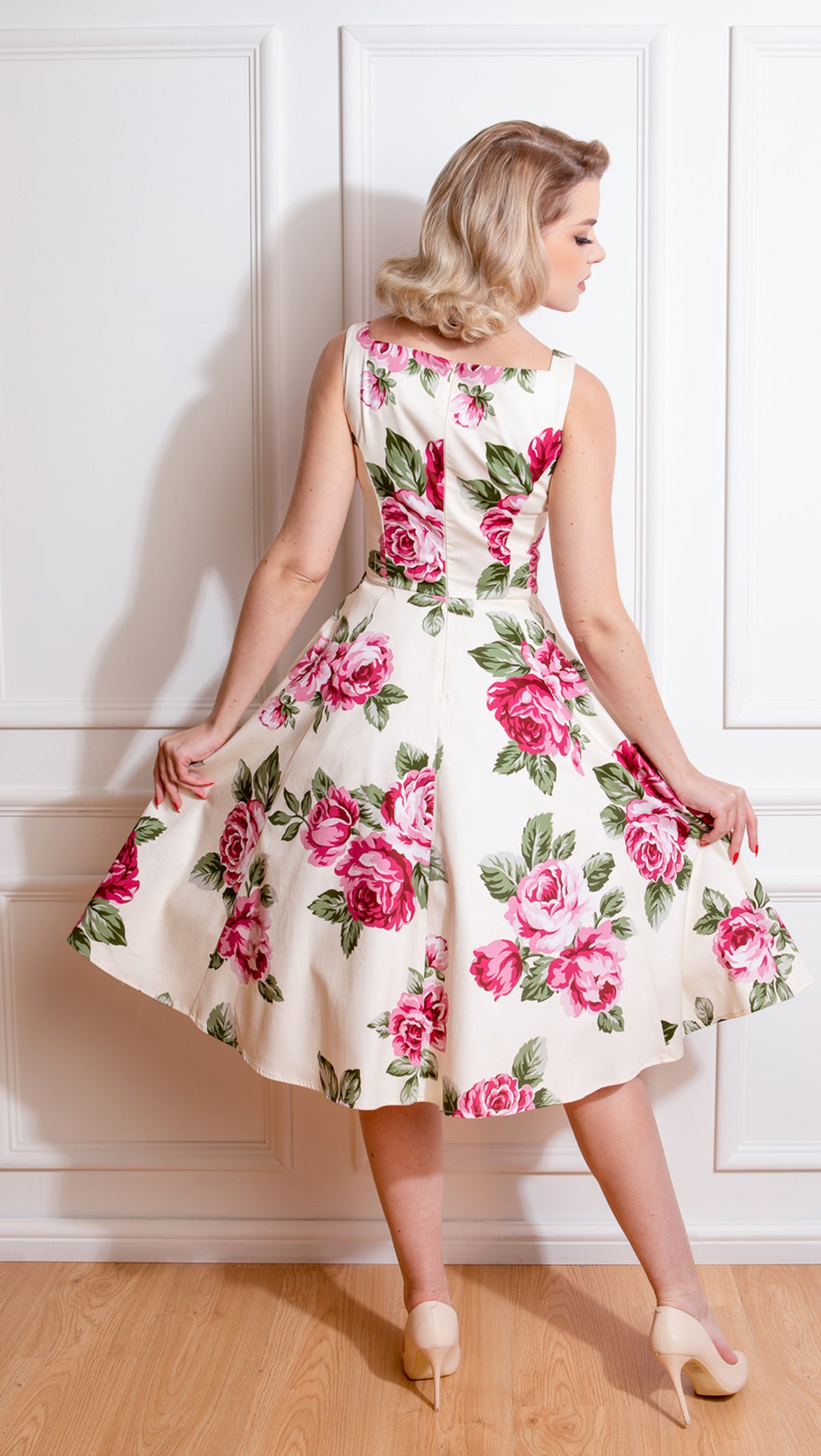Hearts_Roses_FRANCES_50s_FLORAL_Vintage_Blueten_ROSES_Rosen_Retro_Swing_Dress_KLEID-2