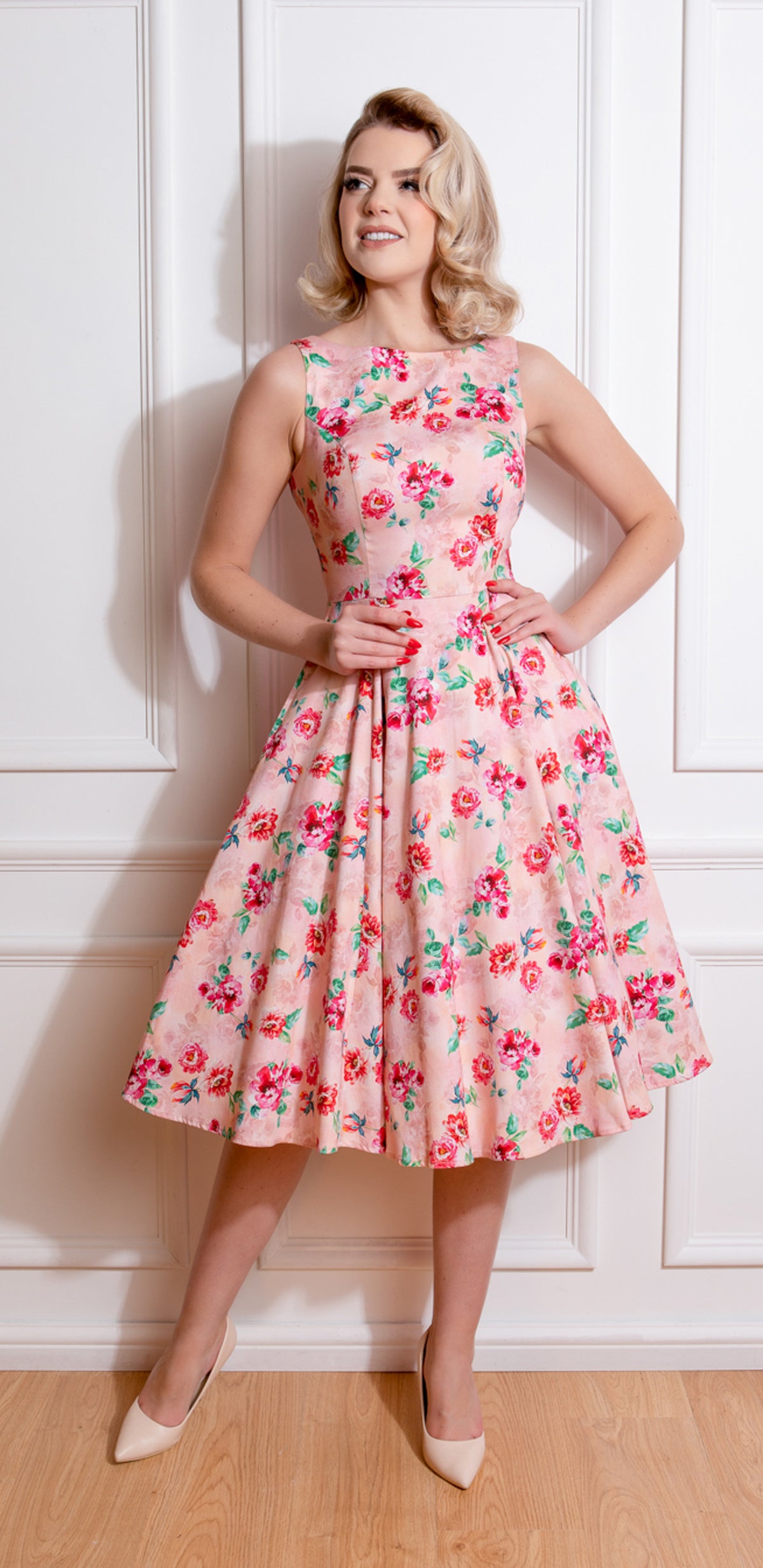 Hearts_Roses_LEAH_FLORAL_Sweet_Retro_Flower_Traeger_Vintage_SWING_DRESS_Kleid-1C4VX1mSWqyyzU