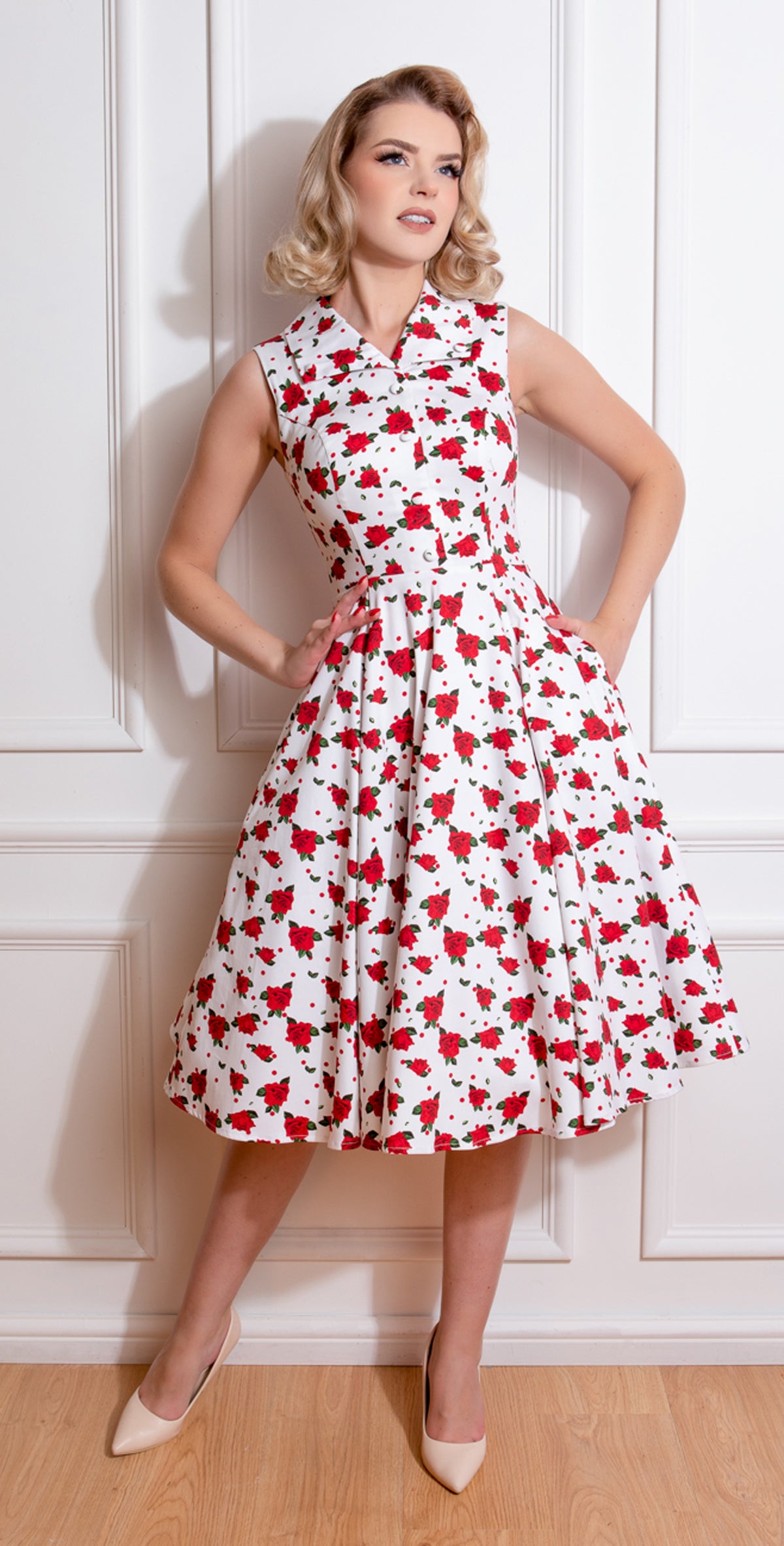 Hearts__Roses_CORA_ROSEN_Vintage_Floral_Polka_Dot_Red_Roses_SWING_DRESS_Hemdkleid-1