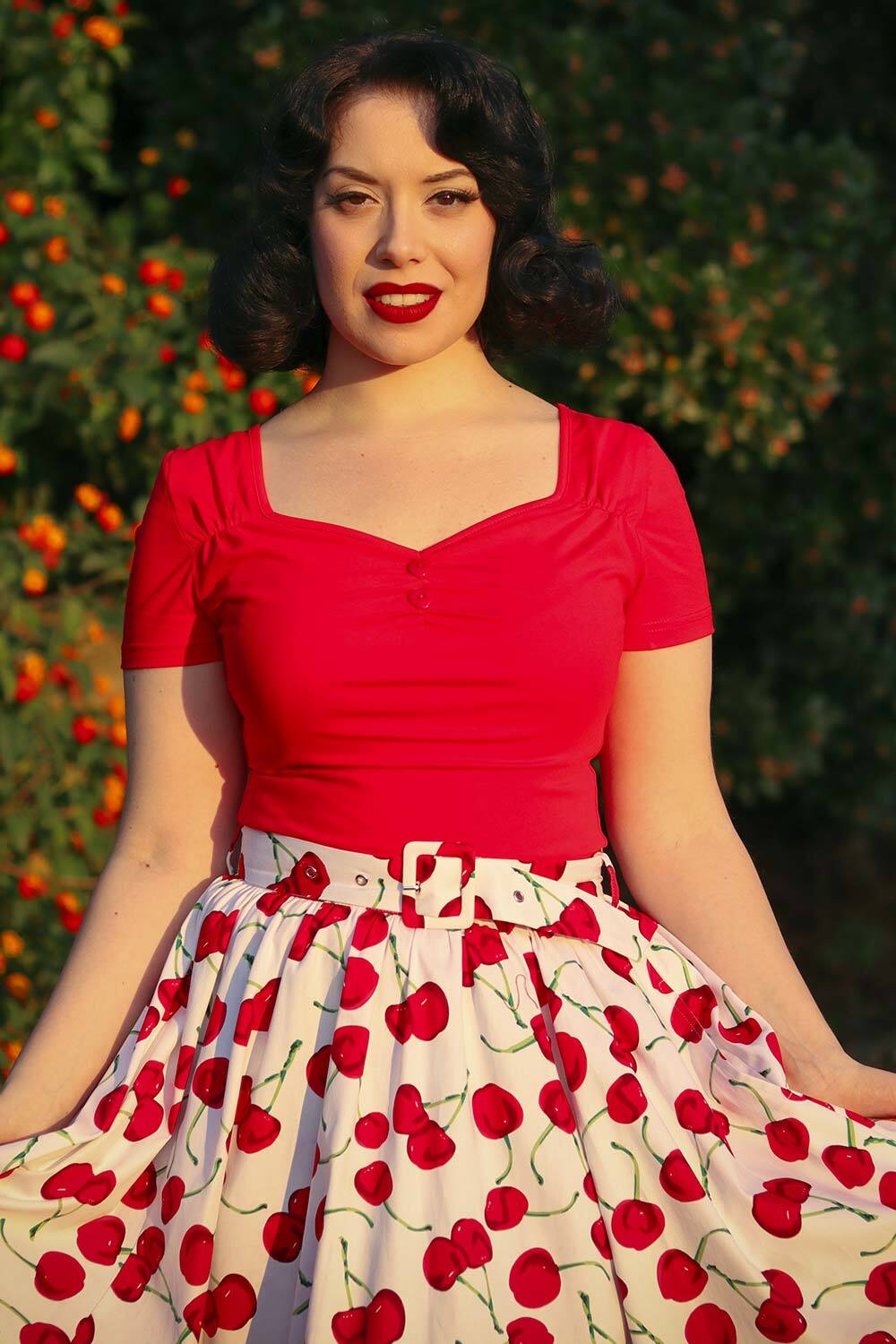Hearts__Roses_DARCIE_BASIC_Vintage_Kurzarm_RETRO_Sweetheart_Oberteil_SHIRT_-_Kirschrot-20YnBqLgMUuaNc