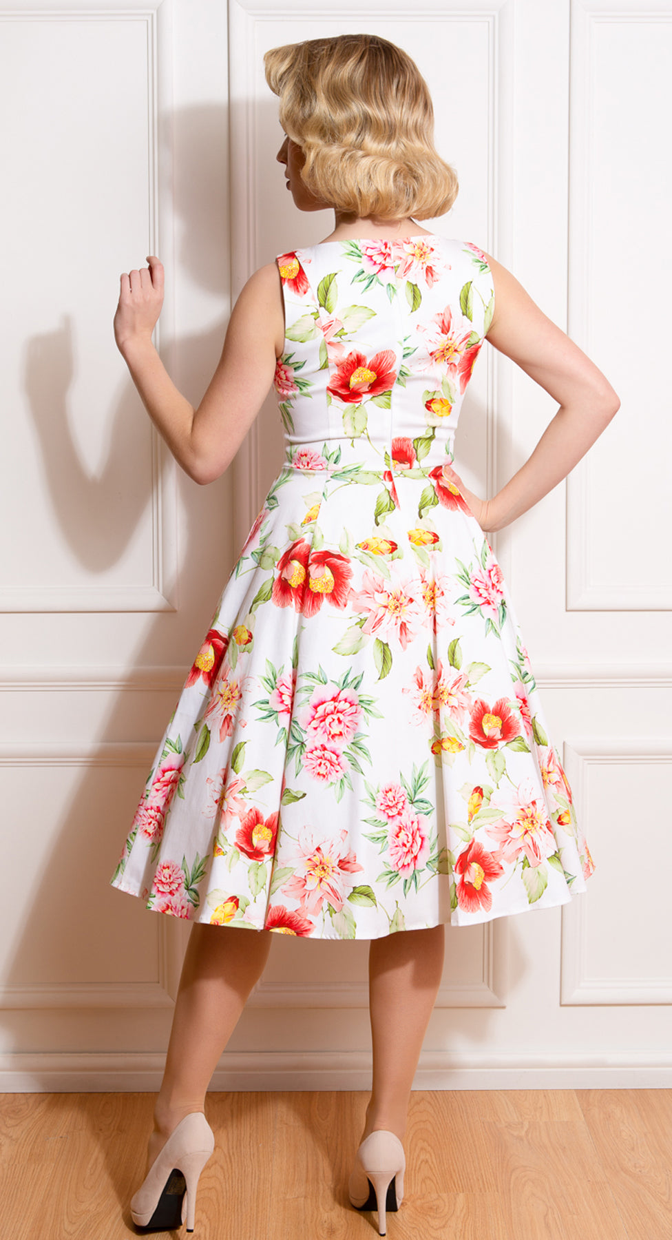 Hearts_and_Roses_CYNTHIA_Vintage_Floral_Blueten_Retro_SWING_DRESS_Kleid_-_Weiss_killer_kirsche_3