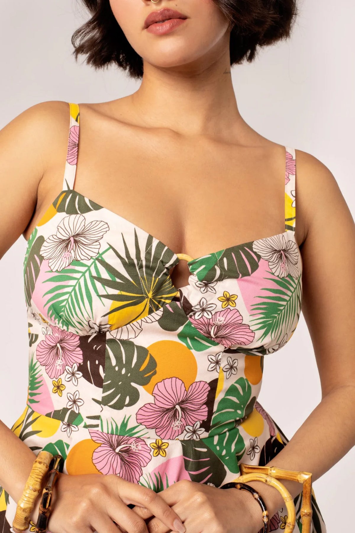 Hell_Bunny_BENITA_PALM_Vintage_TROPICAL_Palmen_Hibiscus_Tiki_Traeger_50s_SWING_DRESS_Kleid-2