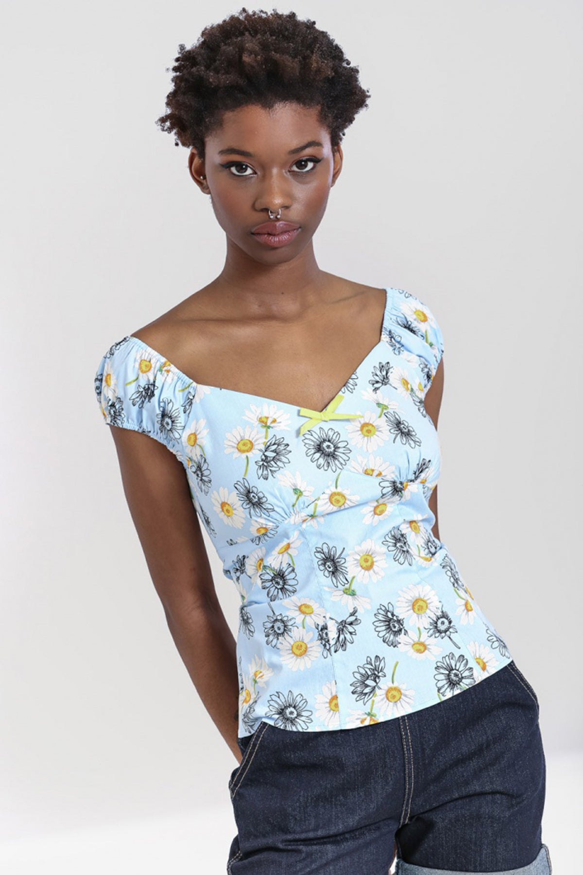 Hell_Bunny_DAISY_Vintage_Margarite_Floral_Bow_Schleife_SHIRT_Bluse_-_Himmelblau_killer_kirsche_2
