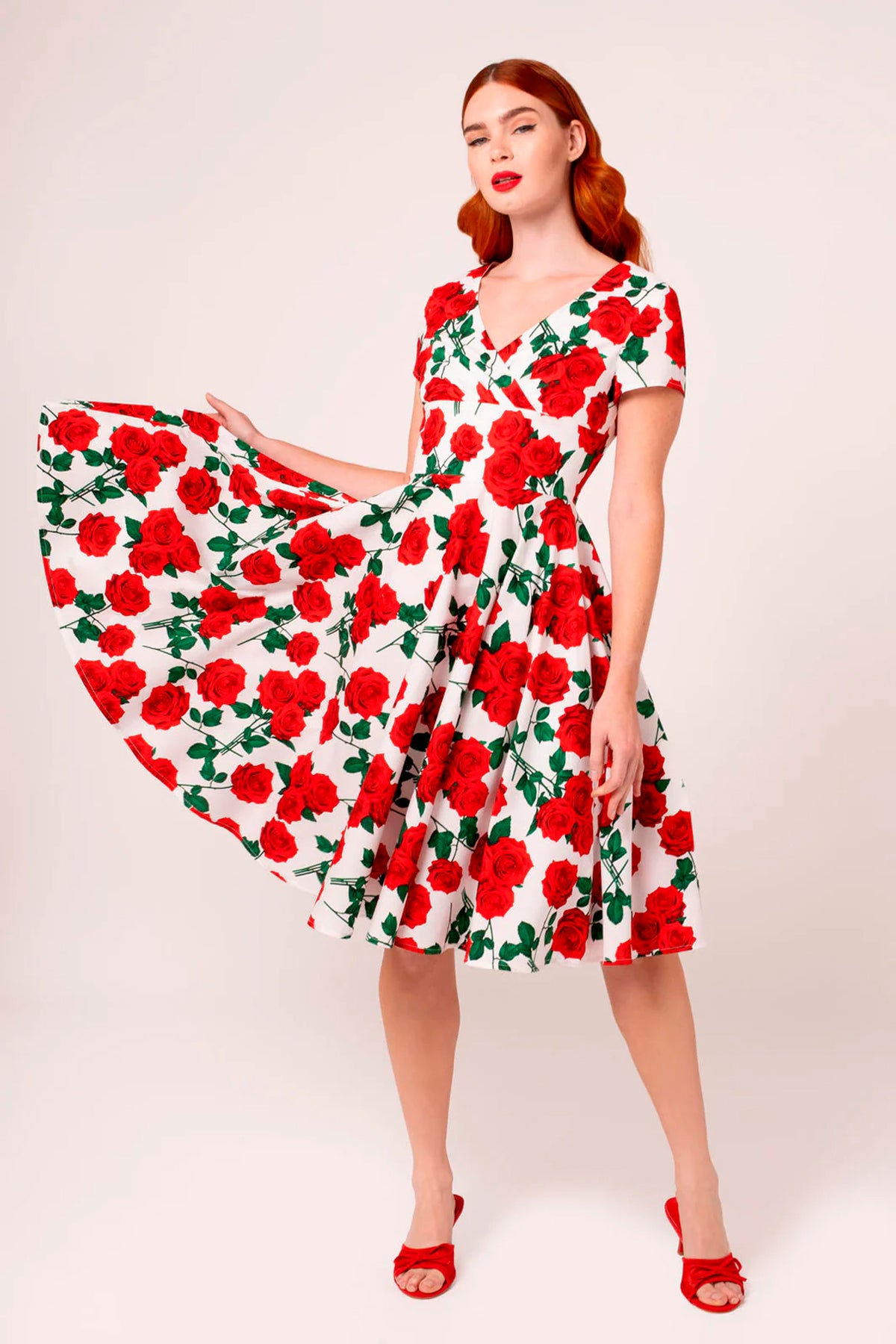 Hell_Bunny_DOLCE_VITA_Vintage_ROSEN_Floral_Retro_Red_Roses_V-Neck_SWING_DRESS_Kleid_-_Weiss-3
