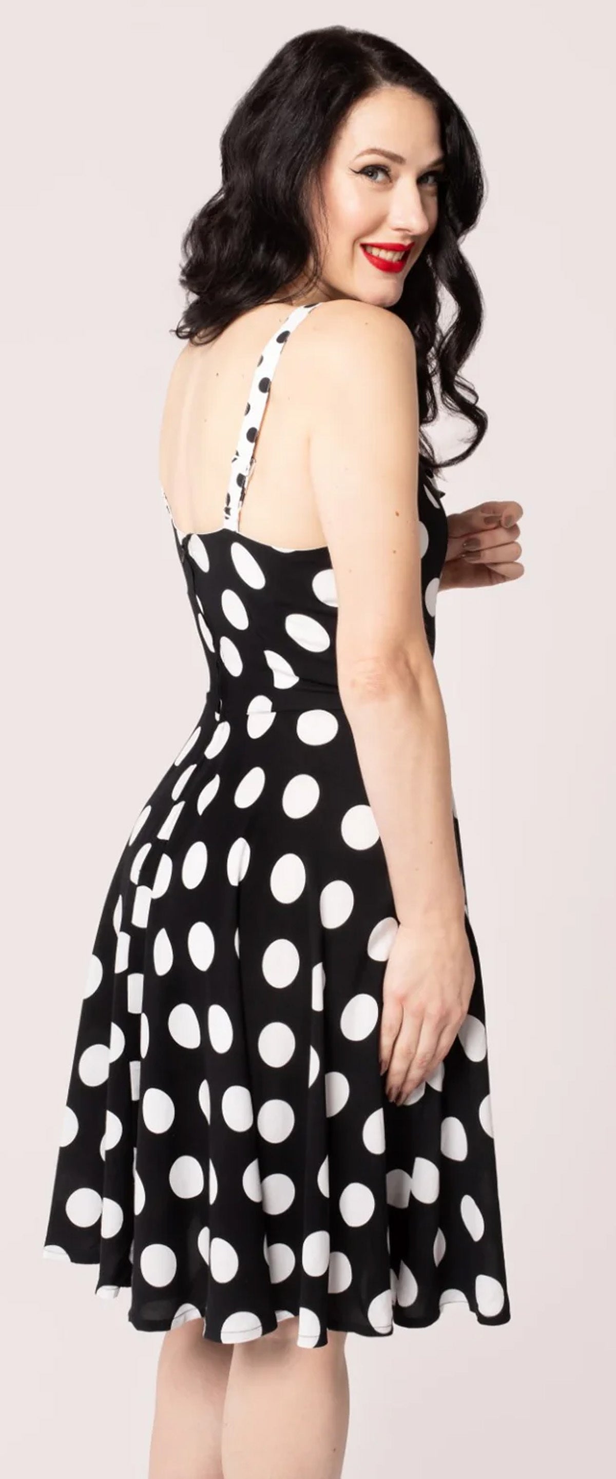 Hell_Bunny_DOLORES_POLKA_DOTS__Vintage_Punkte_50s_SWING_DRESS_Traeger_Kleid__Schwarz-4