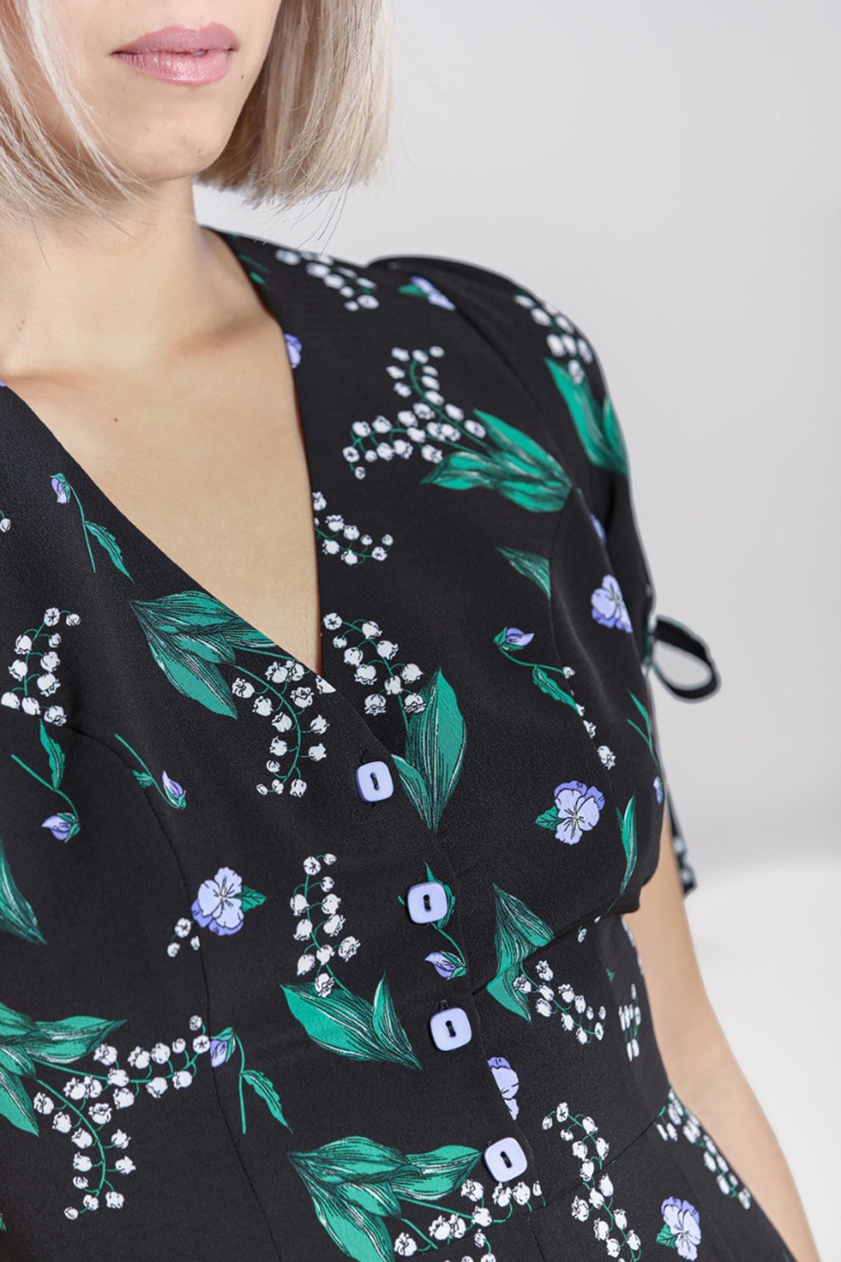 Hell_Bunny_GOOD_LUCK_Lavender_FLORAL_V-Neck_PLAYSUIT_Jumpsuit_killer_kirsche_3