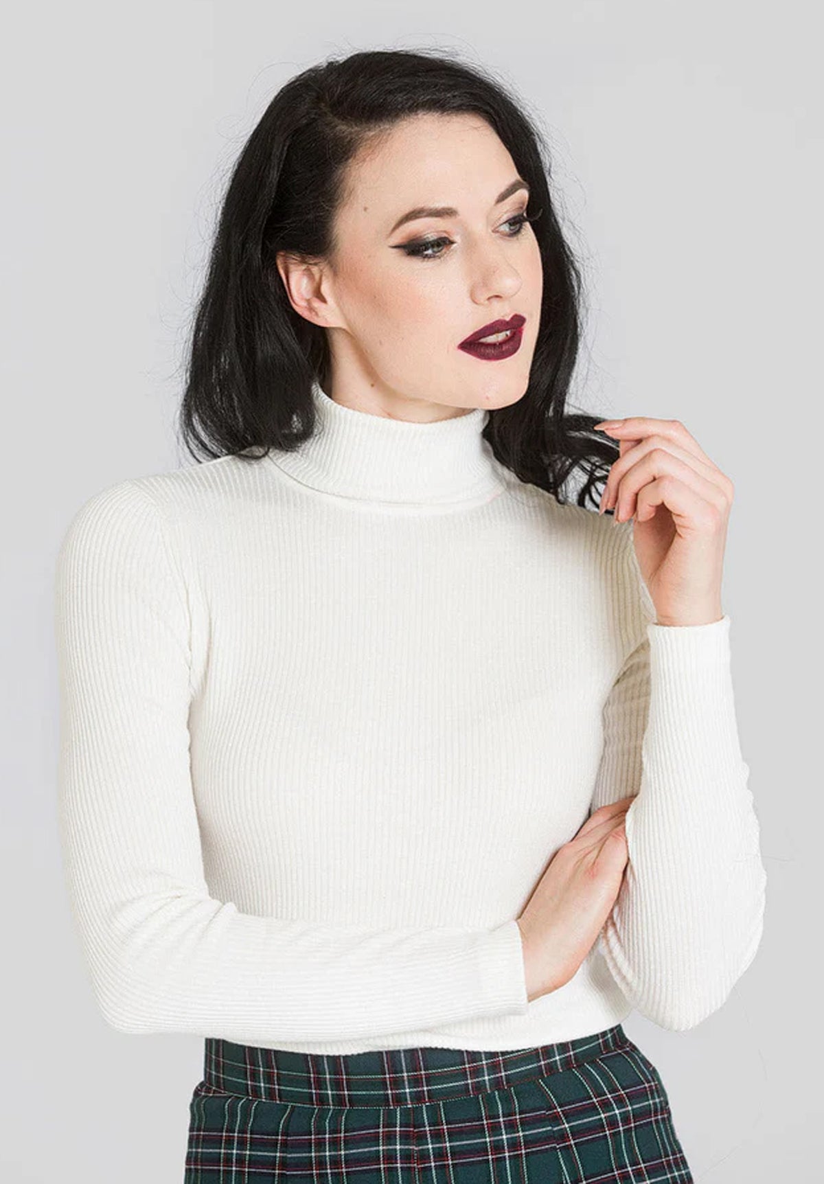 Hell_Bunny_SPIROS_VINTAGE_Turtleneck_Ribbed_Basic_Rollkragen_Oberteil_SHIRT_-_Ivory-1