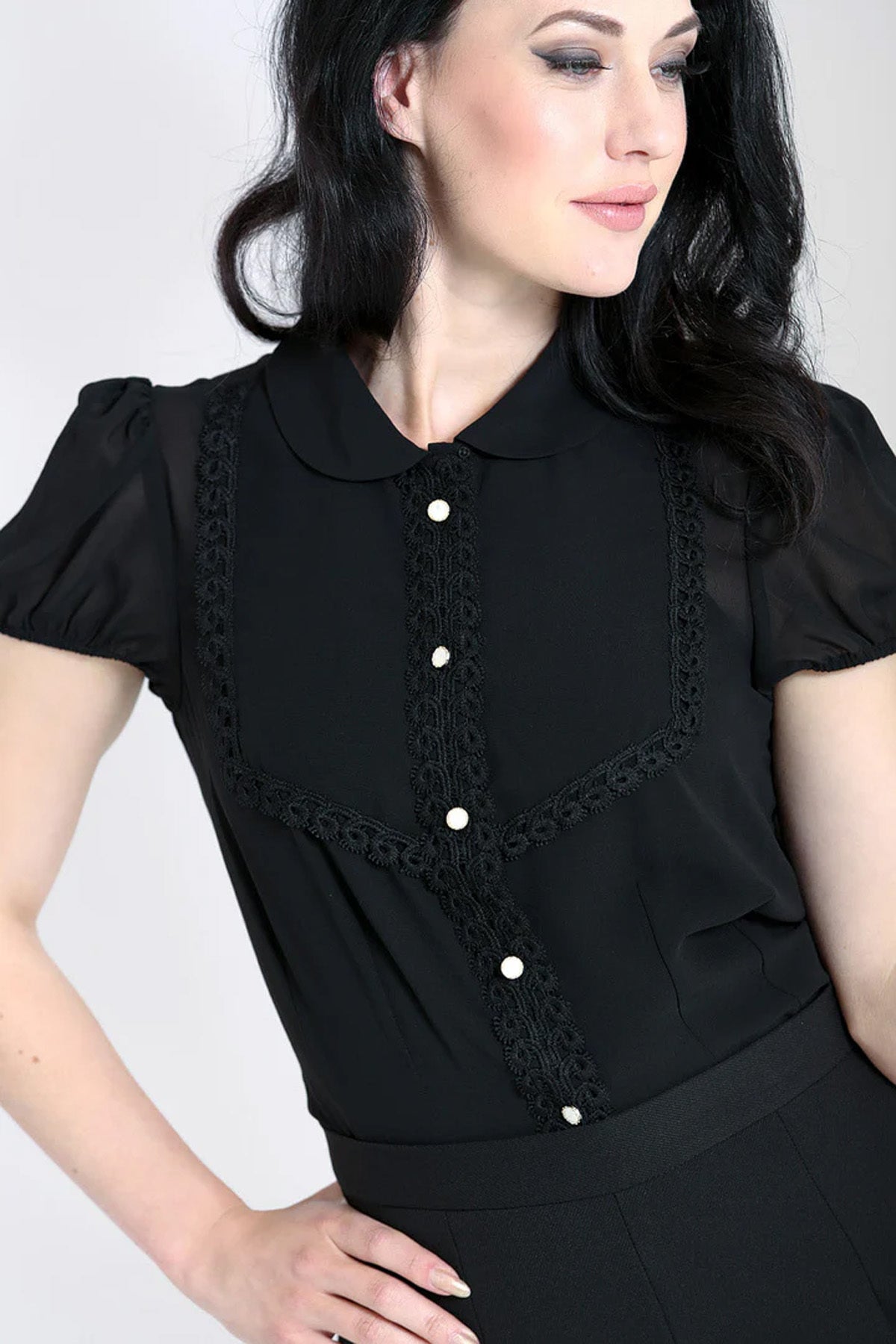 Hell_Bunny_TAFFY_VINTAGE_Sheer_Bubikragen_Lace_OBERTEIL_Bluse__Schwarz-1