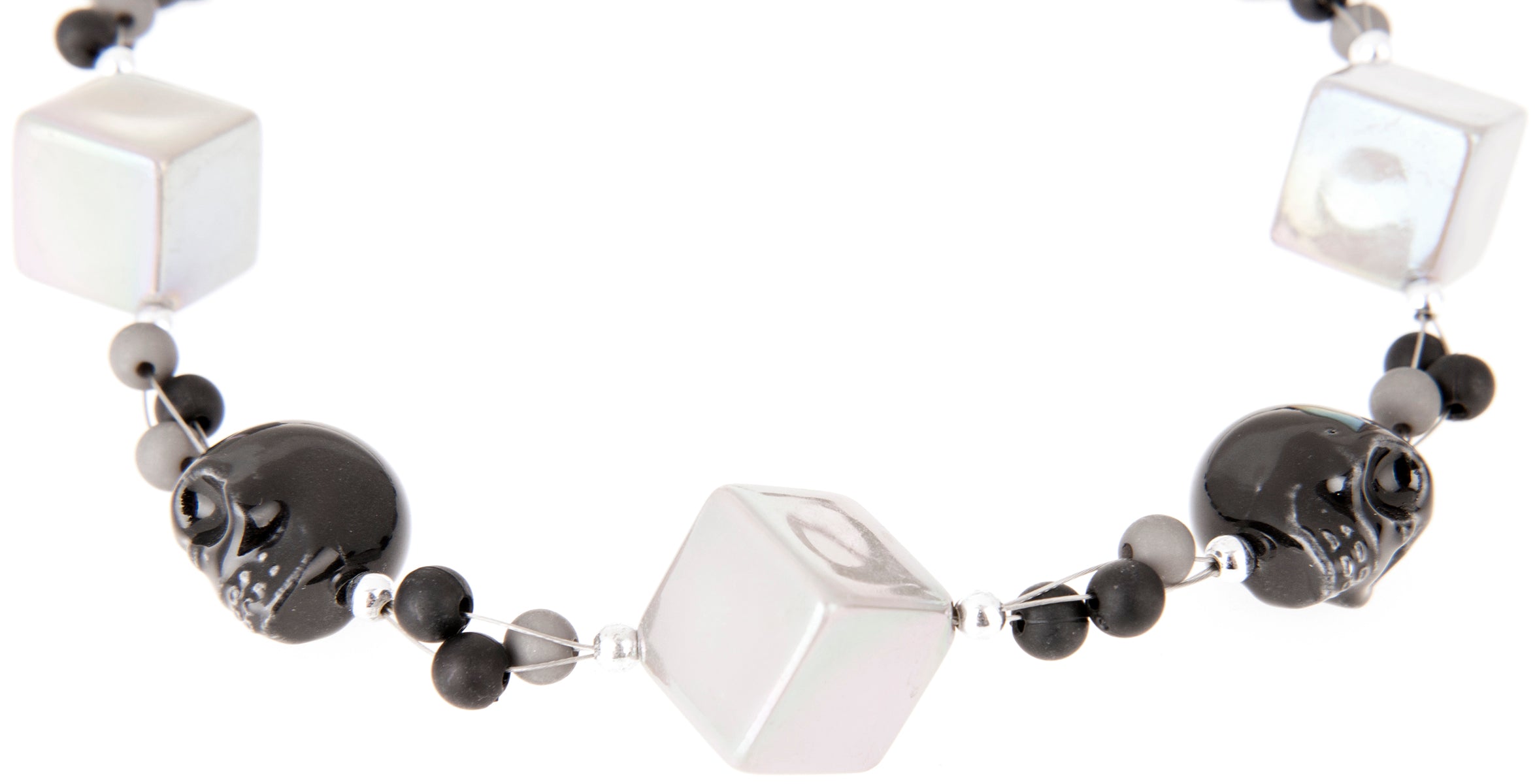 Killer_Kirsche_SKULL_Totenkopf_Wuerfel_Cube_PEARLS_Retro_HALSKETTE-4JRZBCouhB3ZV0