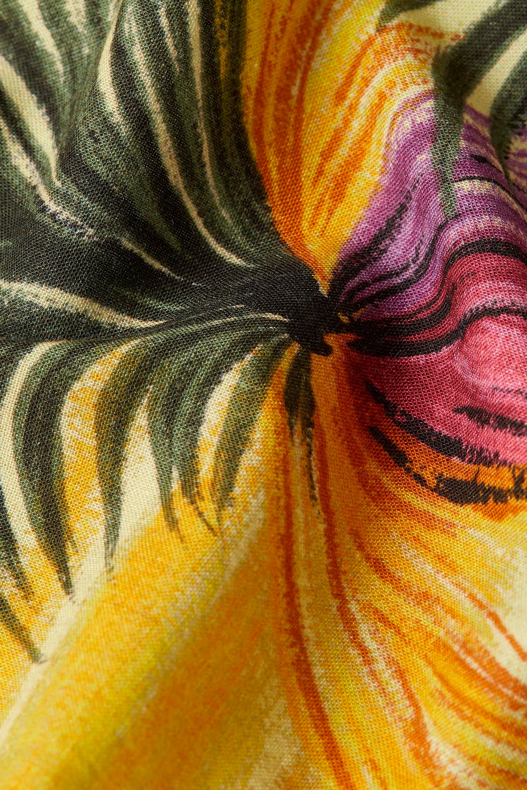 King Louie «Ava Riche» Vintage Tropical Riche Print Retro High Waisted Shorts