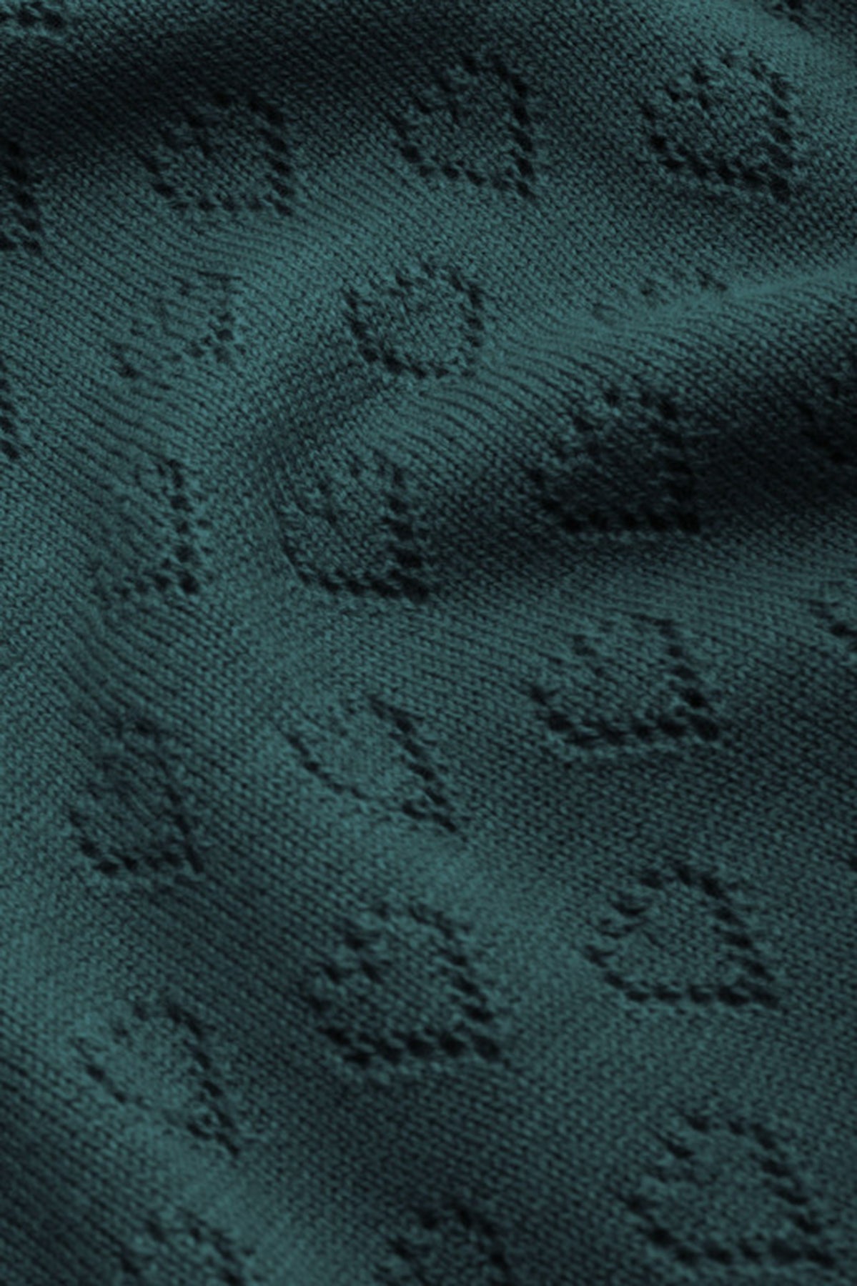 King_Louie_AUDREY_HEART_Lochmuster_Trumpet_Sleeve_FEINSTRICK_Pullover_-_Tannengruen_Killer_Kirsche-4