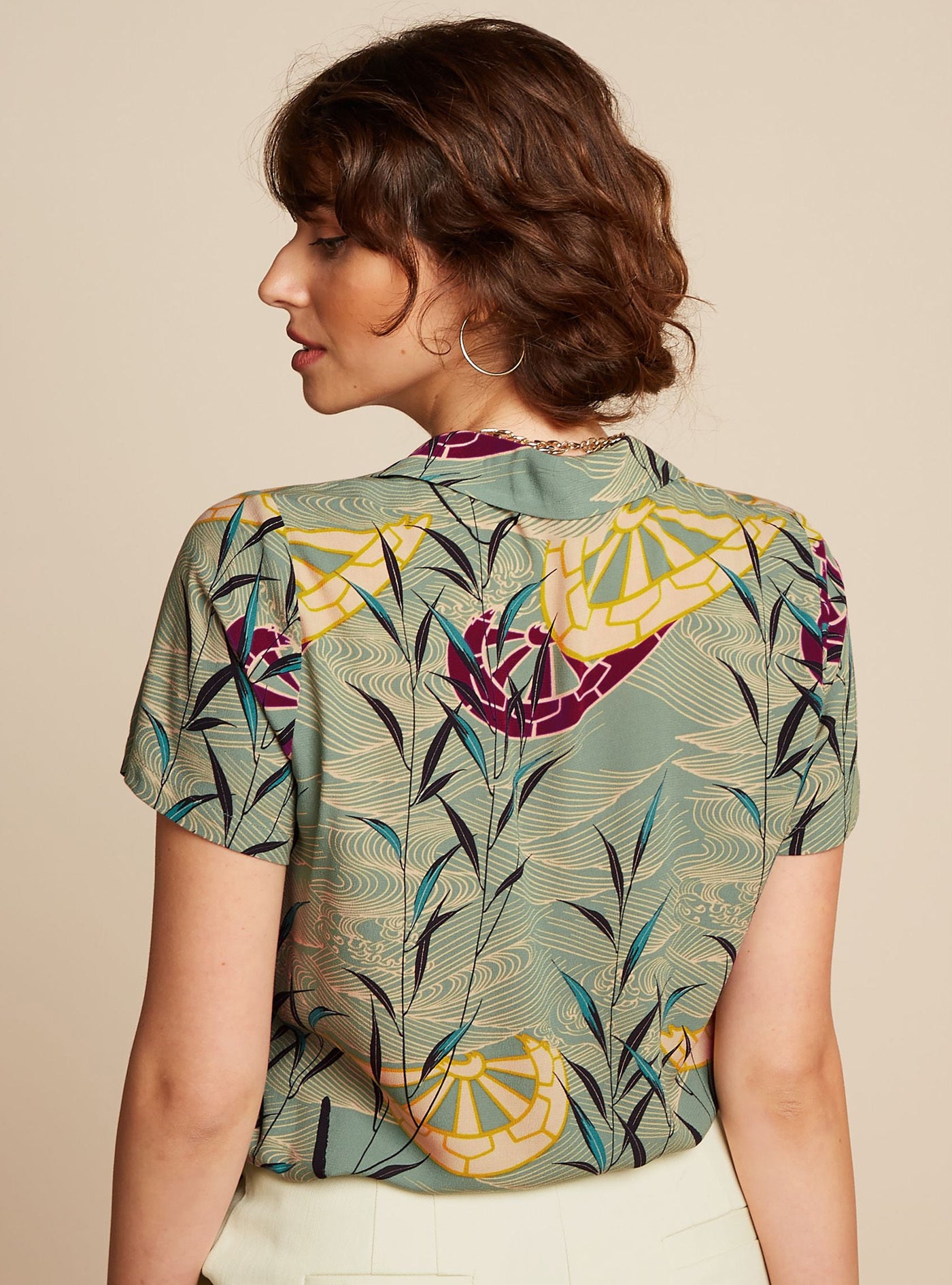 King_Louie_BELLA_BLUSH_Vintage_Floral_VNeck_Kurzarm_BLOUSE_Bluse-2