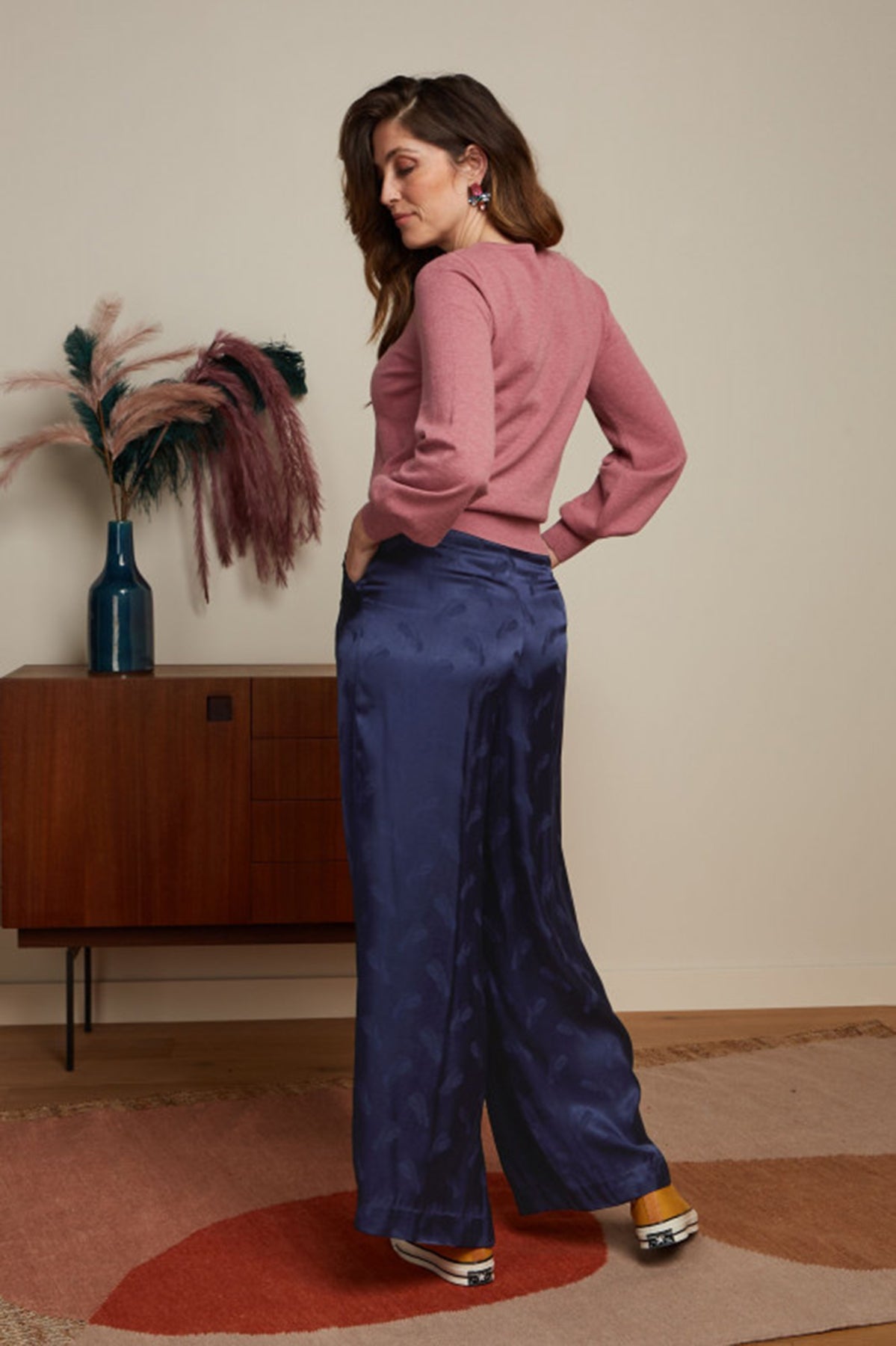 King_Louie_BELL_TOP_SIMEON_Embroidery_BLUMEN_Ballonaermel_PULLOVER_-_Mesa_Pink_Killer_Kirsche-4