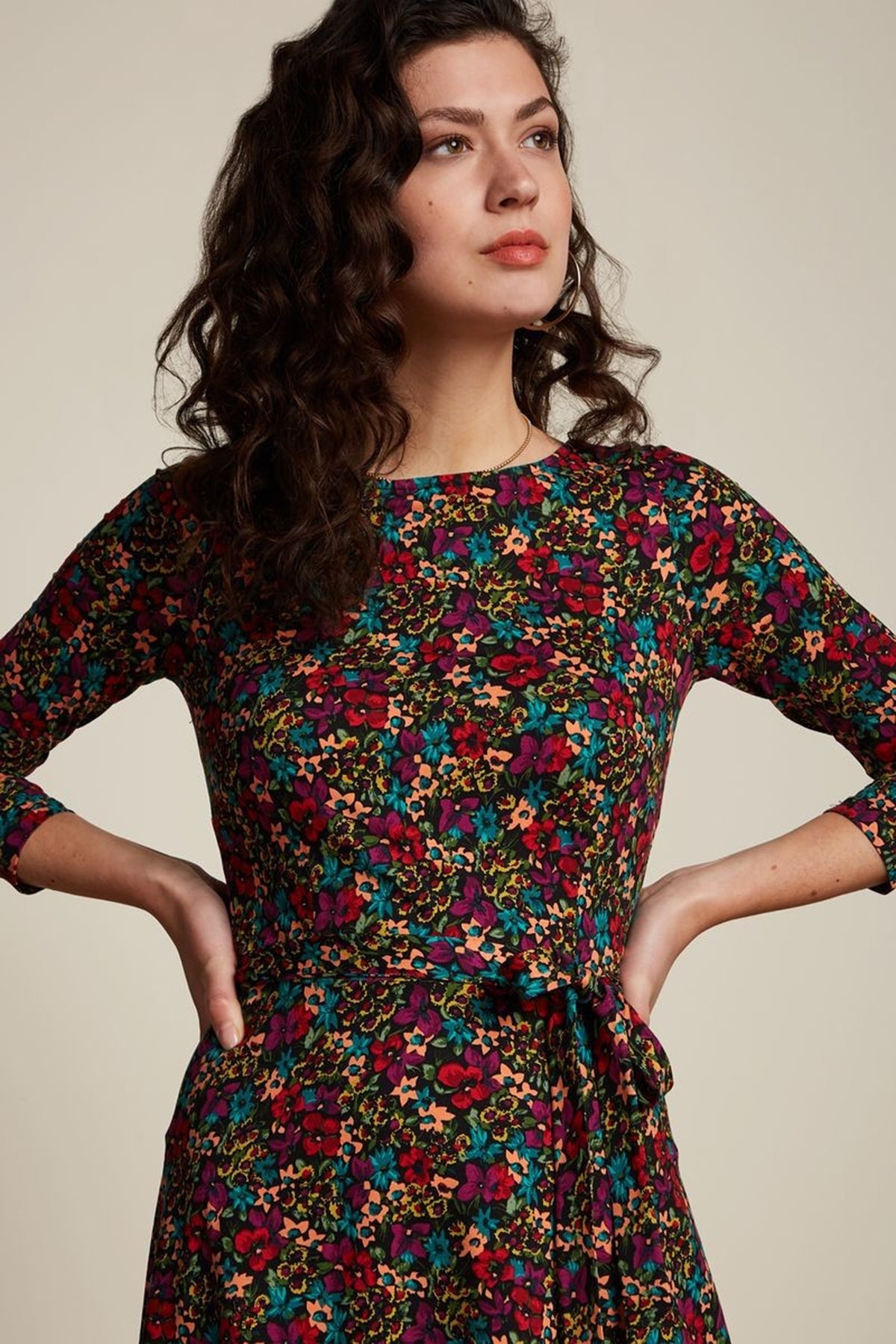 King_Louie_BETTY_LA_CONCHA_Vintage_FLOWERS_Retro_A-LINIE_DRESS_Kleid_killer_kirsche_5