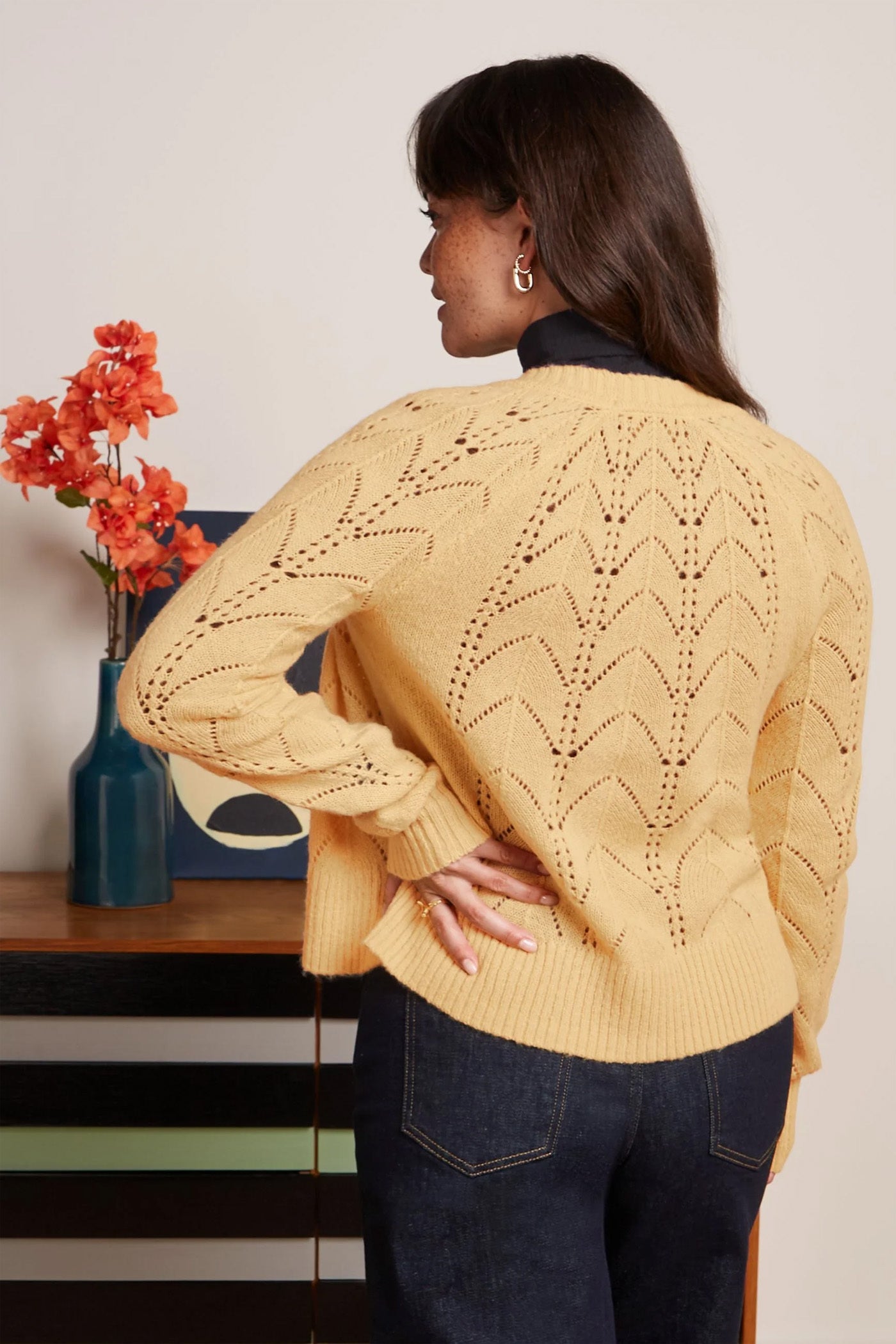 King_Louie_BLANCA_FARFALLE_Lochmuster_Loose_Fit_Vintage_Retro_Strickjacke_CARDIGAN_-_Vanille-2
