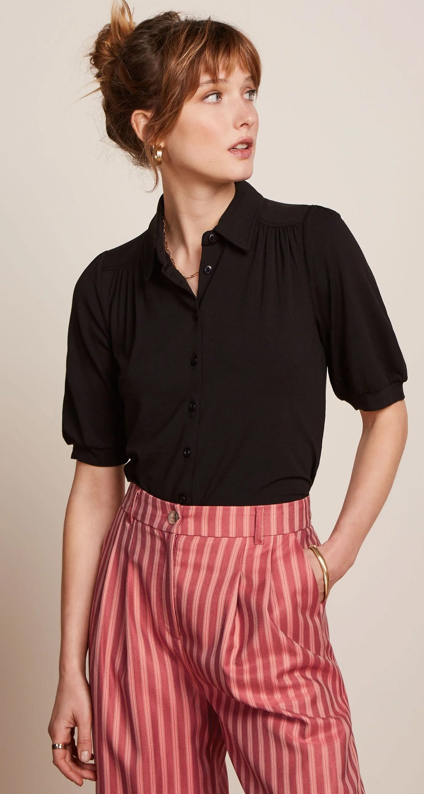 King_Louie_CARINA_PLAIN_Vintage_BASIC_Viscose_Light_Halbarm_BLUSE_Oberteil_Blouse_-_Schwarz