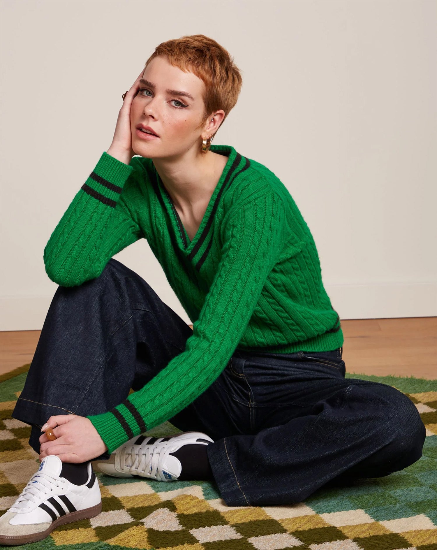 King_Louie_COLLEGE_V-NECK_Retro_Streifen_ZOPFMUSTER_Vintage_STRICKSHIRT_Pullover_-_Gruen-1