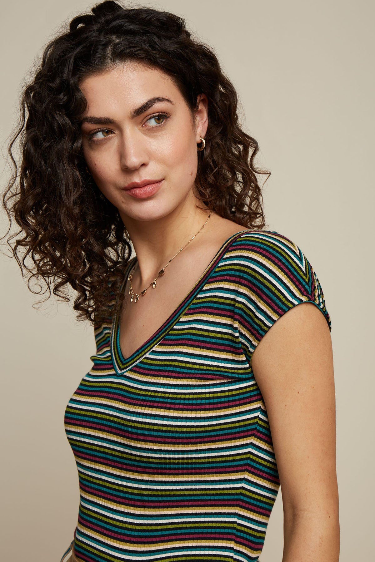 King_Louie_DOUBLE_V_BRUNELLI_STRIPE_Vintage_STREIFEN_Rippstrick_Top_OBERTEIL_Shirt_killer_kirsche_1