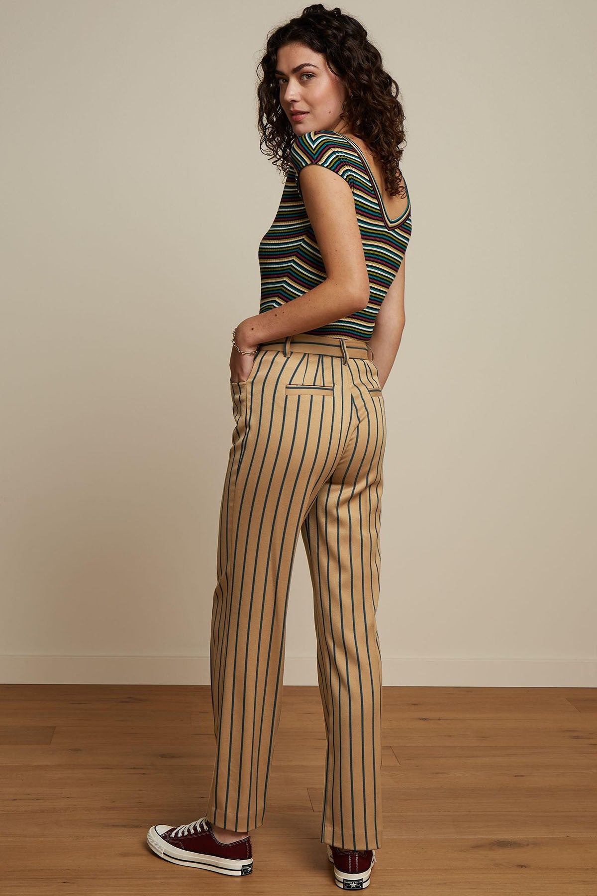 King_Louie_DOUBLE_V_BRUNELLI_STRIPE_Vintage_STREIFEN_Rippstrick_Top_OBERTEIL_Shirt_killer_kirsche_3