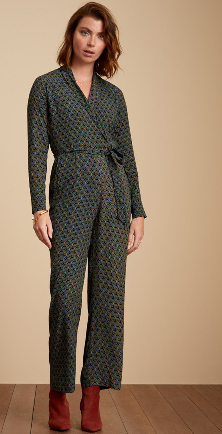 King_Louie_Doris_Jumpsuit_Muffin_Vintage_RODEO_Straight_Fit_BUTTONED_JUMPSUIT_Overall_Navy_killer_kirsche_2