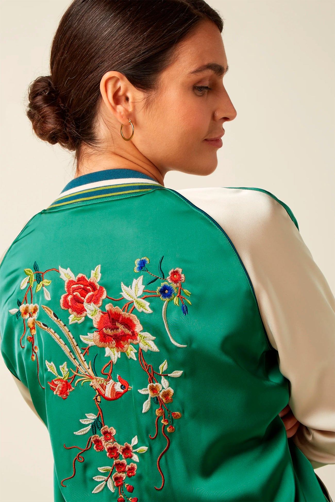 King_Louie_LAZOU_FLORAL_Vintage_Retro_Bomber_Jacket_BASEBALL_College_Jacke_-_Salbeigruen-1