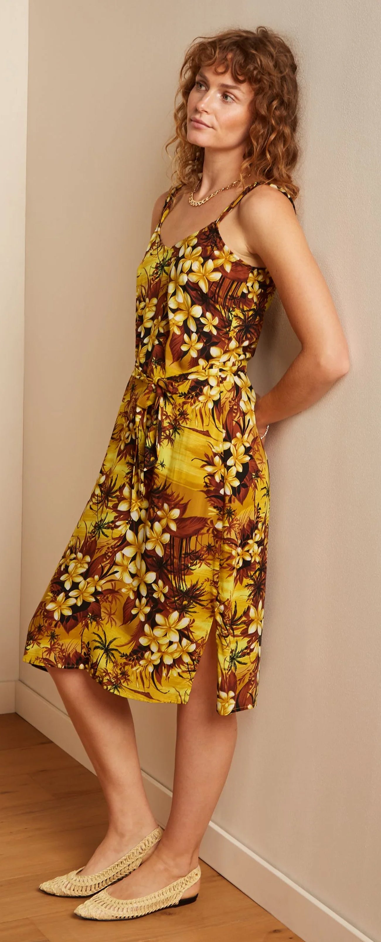 King_Louie_LENNY_EMERALD_Vintage_Tropical_Frangipani_Blueten_Traeger_A-Linie_KLEID_Dress-14UQsAzs2QLzDf