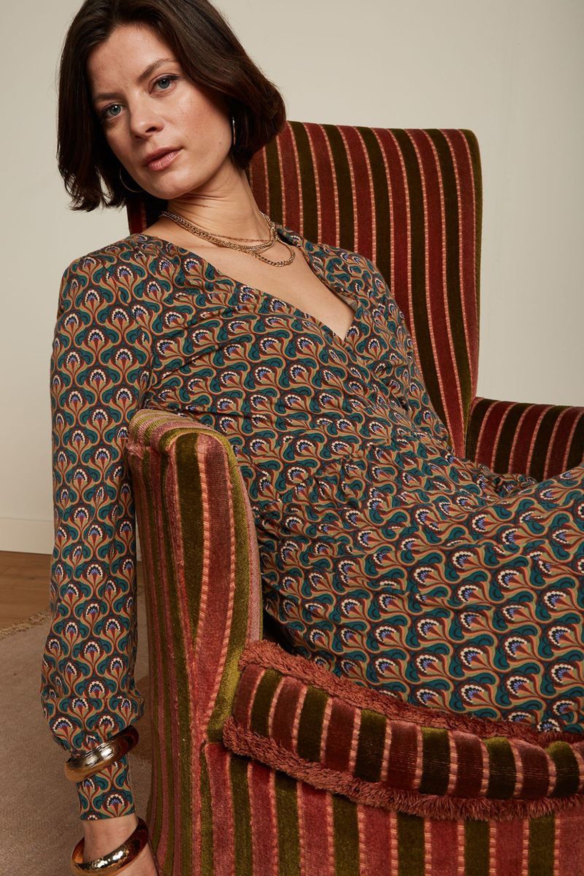 King_Louie_LORETTA_JUBILEE_Vintage_Peacock_Floral_Langarm_ALINIE_KLEID_Midi_Dress-2