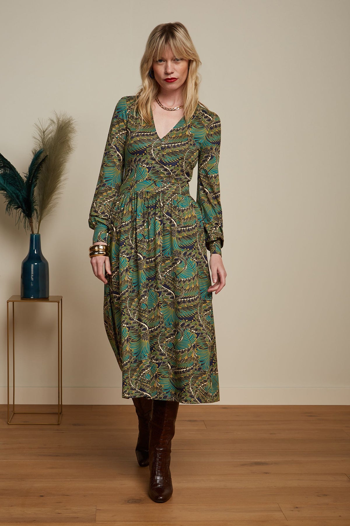 King_Louie_LORETTA_VENUS_Retro_FLORAL_PAISLEY_Langarm_A-LINIE_KLEID_Midi_Dress_Killer_Kirsche-3j7JlWoq9OcHJW