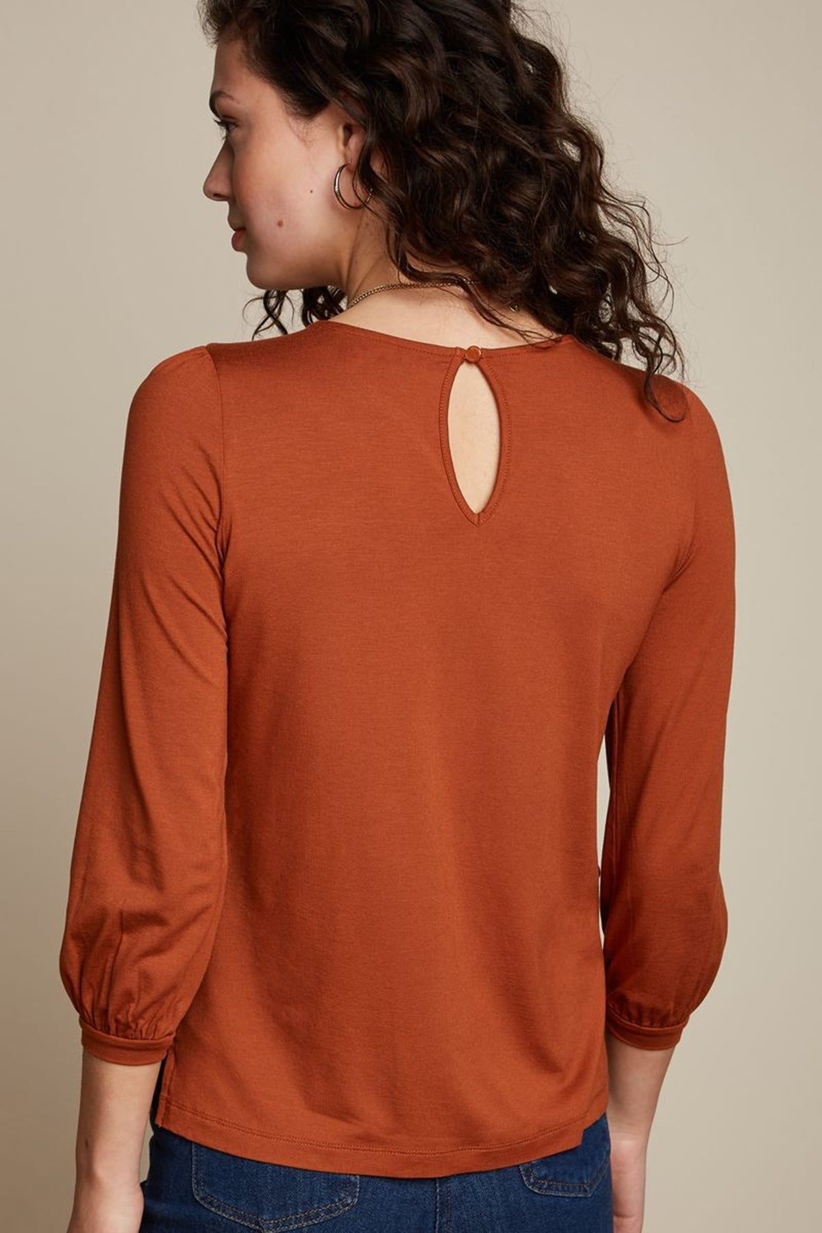 King_Louie_LUELLA_LIGHT_Retro_BASIC_Langarm_SHIRT_Oberteil_-_Cognac_Orange_killer_kirsche_1