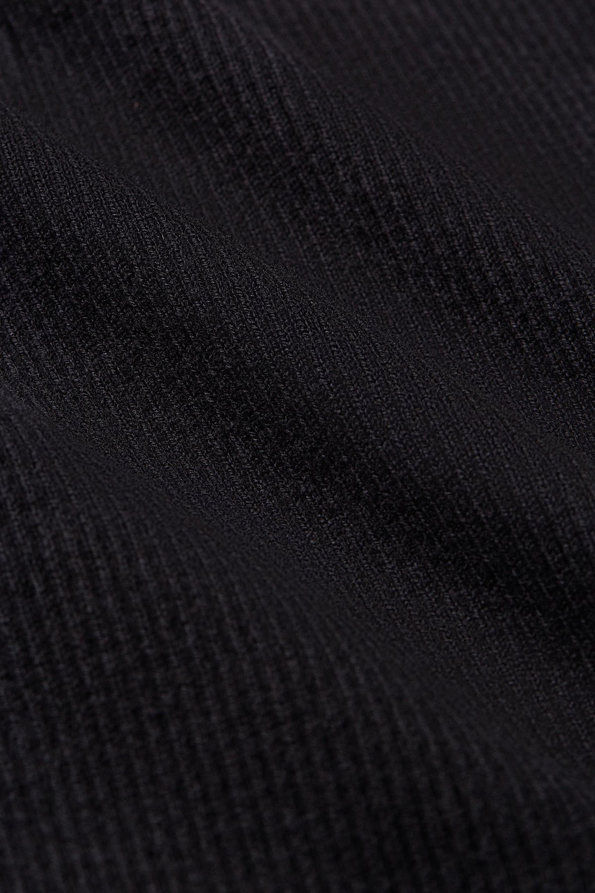 King_Louie_MARIE_COTTONCLUB_Retro_RIPPSTRICK_Top_OBERTEIL_Shirt_-_Schwarz_Killer_Kirsche-5