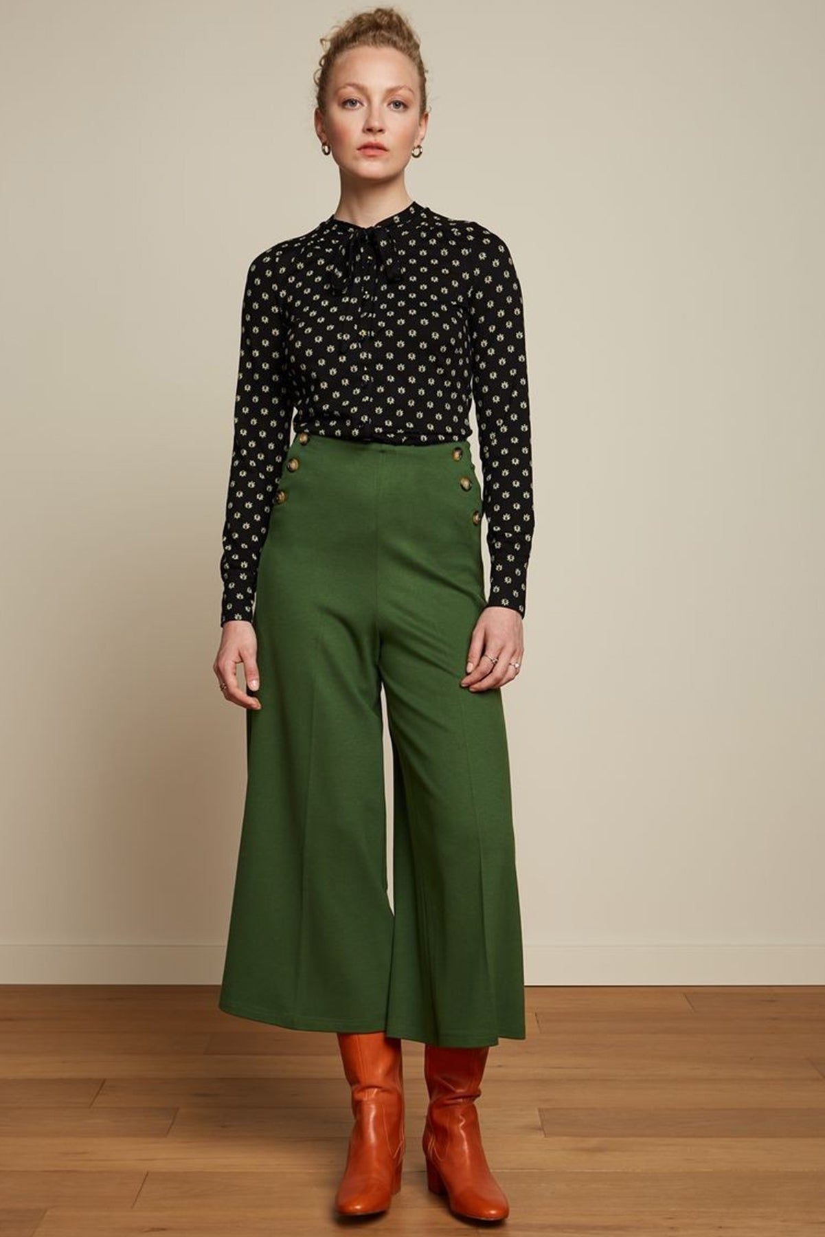 King_Louie_OLIVIA_THE_DIG_Blueten_FOWERS_50s_Langarm_BLOUSE_Schluppenbluse_killer_kirsche_2H7Rc7VigZTIOt