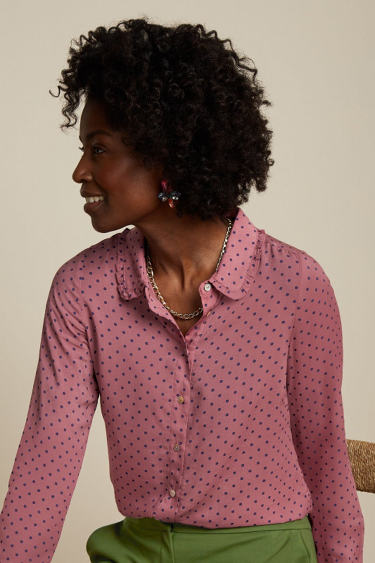 King_Louie_SOPHIA_LA_BELLE_Ruffle_POLKA_DOTS_Punkte_Langarm_BLOUSE_Bluse_Altrosa_Killer_Kirsche-2